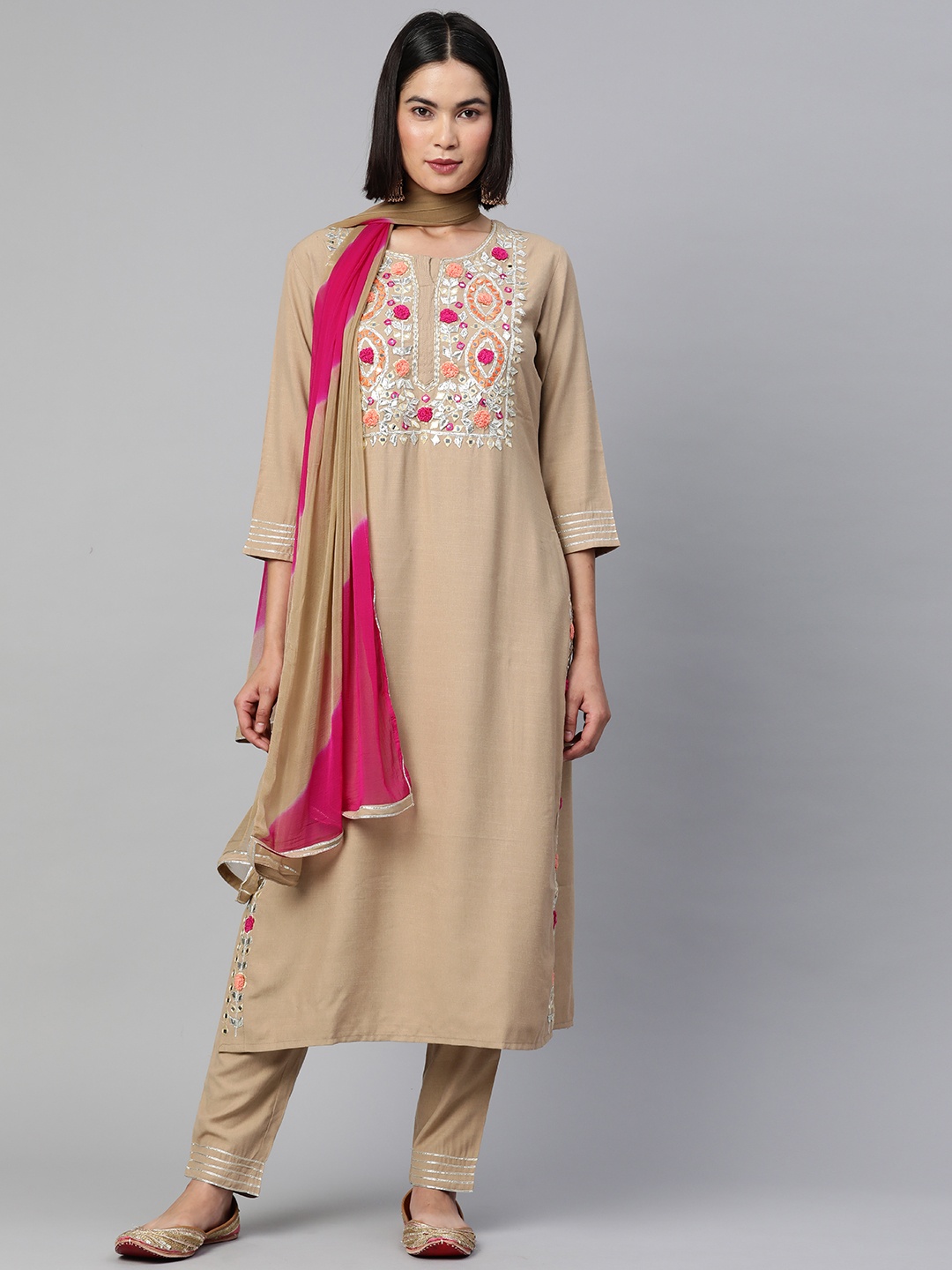 Readiprint Women Beige Ethnic Motifs Embroidered Thread Work Kurta with Trousers & With Dupatta
Readiprint Women Beige Ethnic Motifs Embroidered Thread Work Kurta with Trousers & With Dupatta