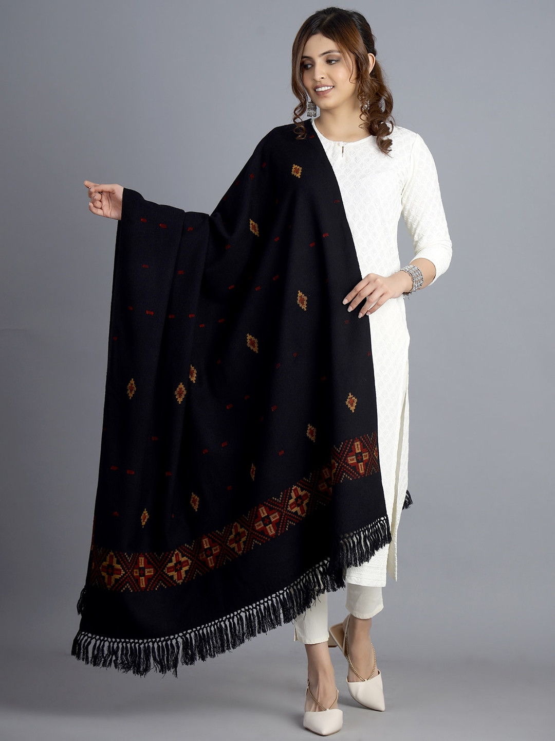 HANDICRAFT PALACE Women Black Woven-Design Shawl
HANDICRAFT PALACE Women Black Woven-Design Shawl