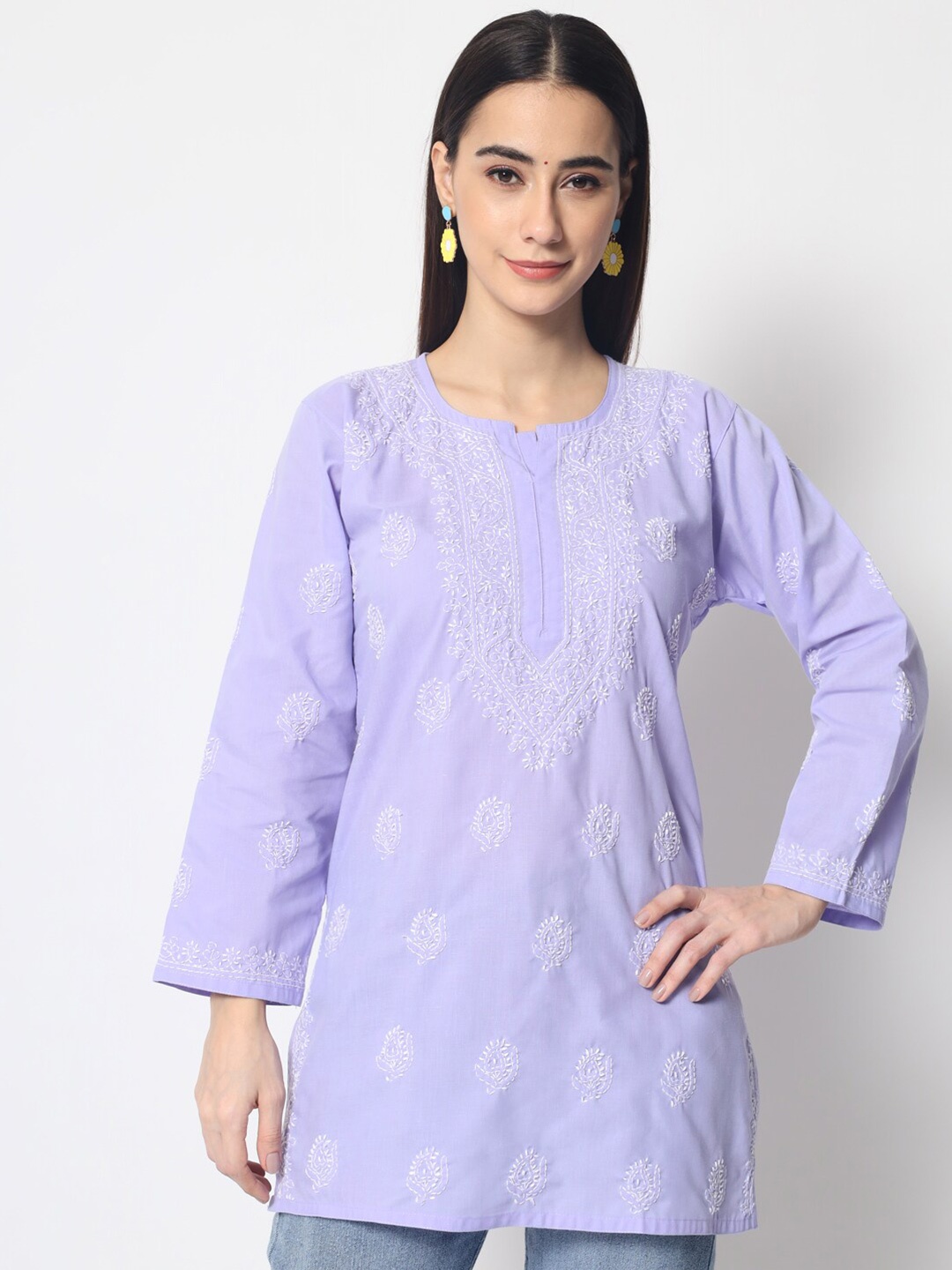 PARAMOUNT CHIKAN Lavender & White Ethnic Motifs Embroidered Chikankari Pure Cotton Kurti
PARAMOUNT CHIKAN Lavender & White Ethnic Motifs Embroidered Chikankari Pure Cotton Kurti