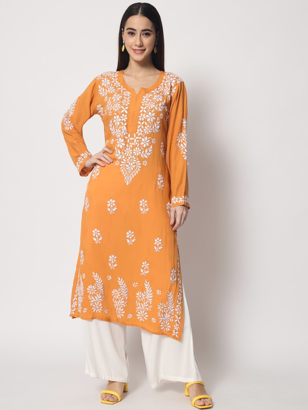 PARAMOUNT CHIKAN Women Mustard Yellow Chikankari Hand Embroidered Modal straight kurta
PARAMOUNT CHIKAN Women Mustard Yellow Chikankari Hand Embroidered Modal straight kurta