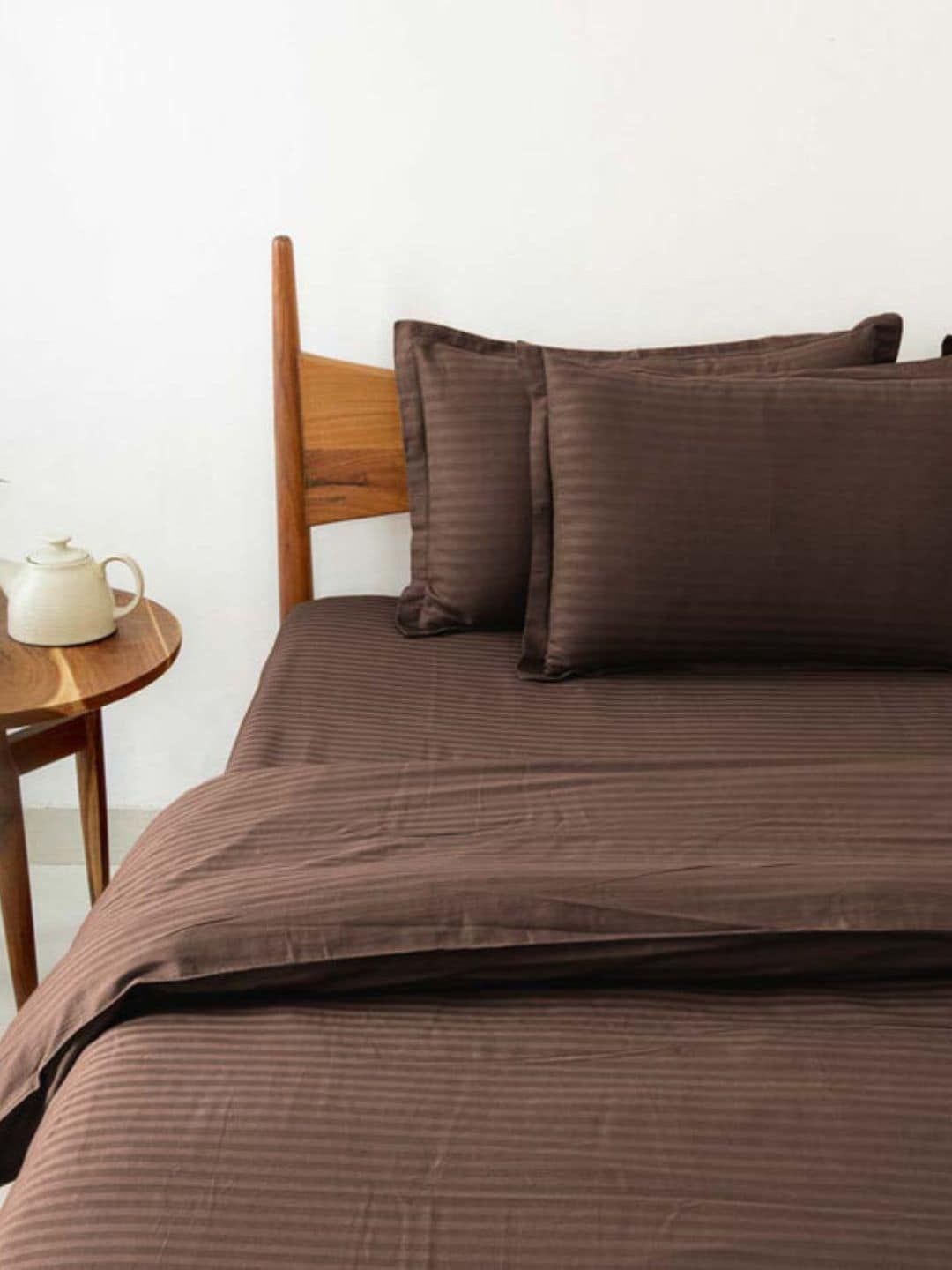 Sleeping Owls- because your sleep matters Coffee Brown Striped Cotton Single Bedding Set
Sleeping Owls- because your sleep matters Coffee Brown Striped Cotton Single Bedding Set