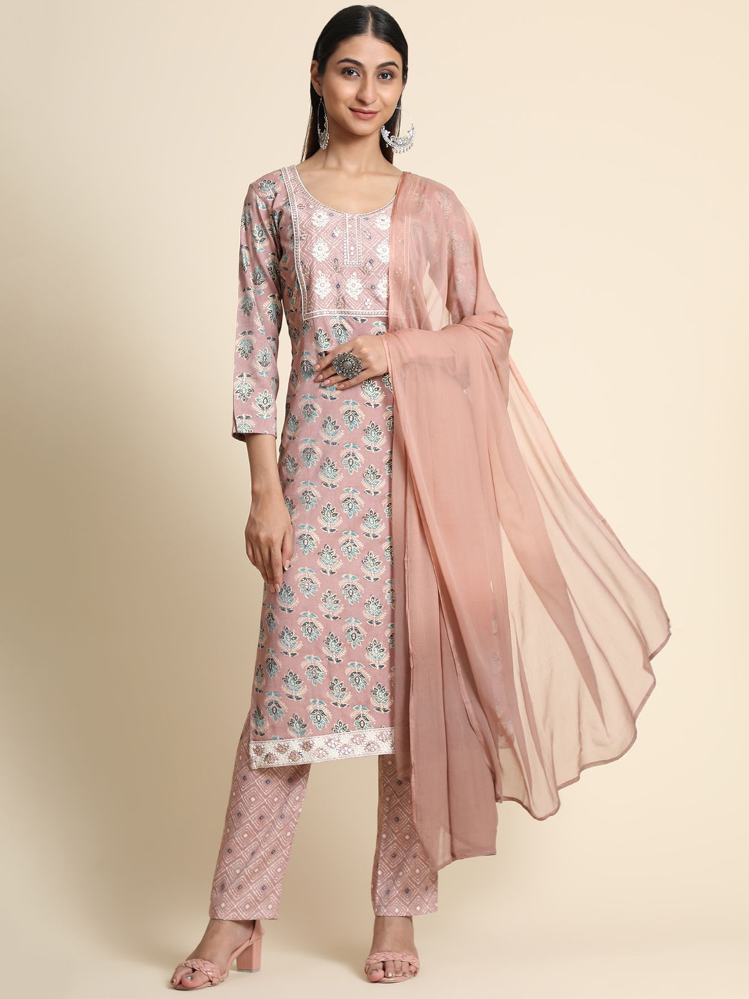 KALINI Women Peach-Coloured Ethnic Motifs Printed Thread Work Kurta with Trousers & With Dupatta
KALINI Women Peach-Coloured Ethnic Motifs Printed Thread Work Kurta with Trousers & With Dupatta