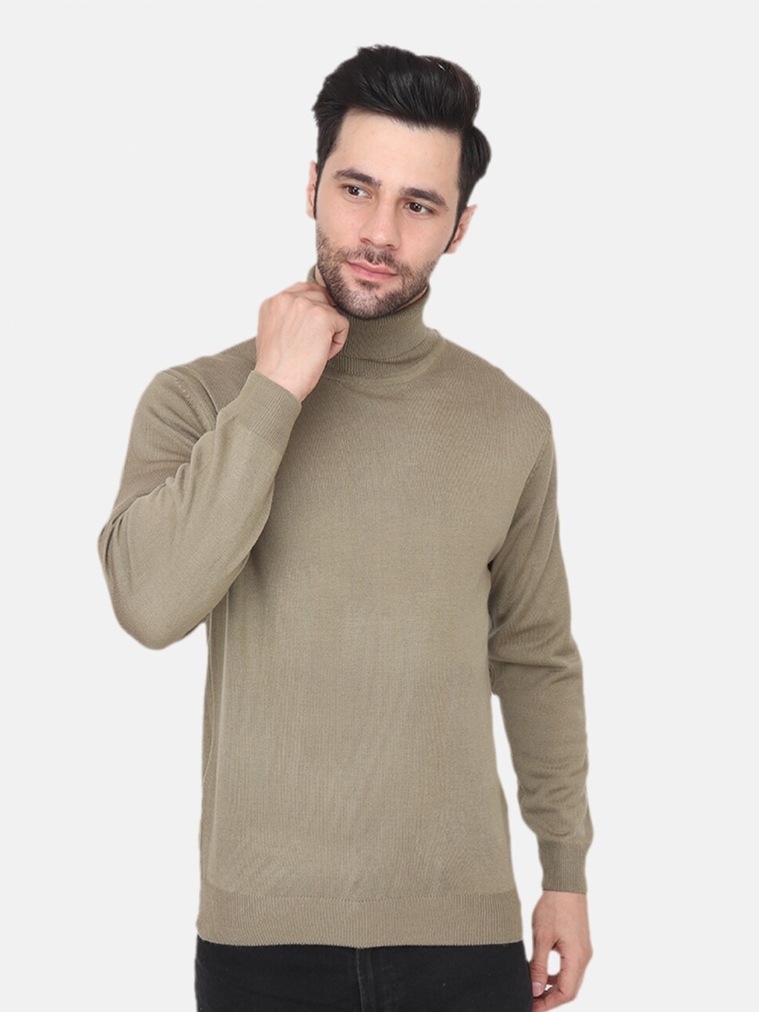 Albion Men Beige Pullover
Albion Men Beige Pullover