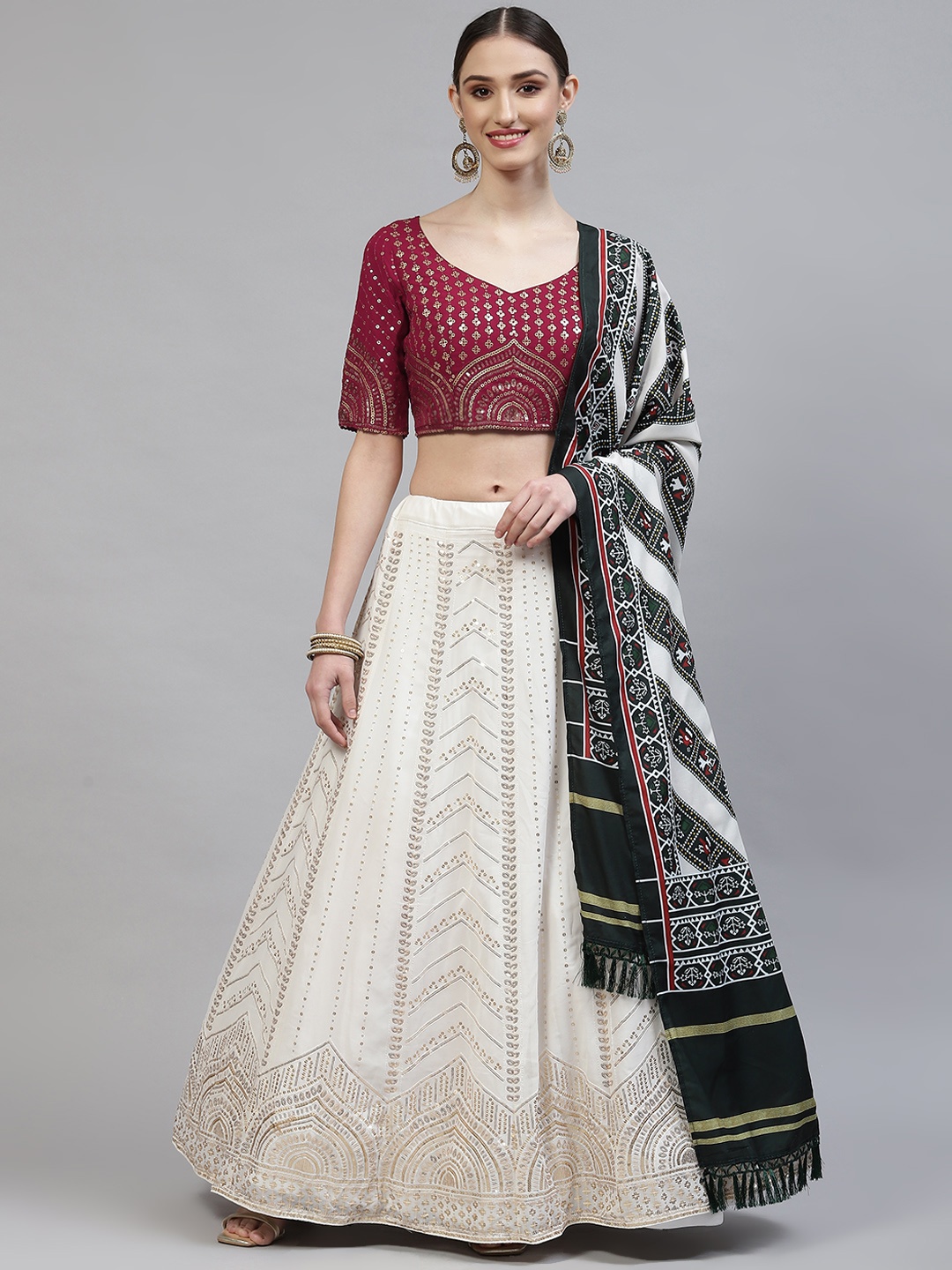 SHUBHKALA White & Red Embroidered Sequinned Semi-Stitched Lehenga & Blouse With Dupatta
SHUBHKALA White & Red Embroidered Sequinned Semi-Stitched Lehenga & Blouse With Dupatta