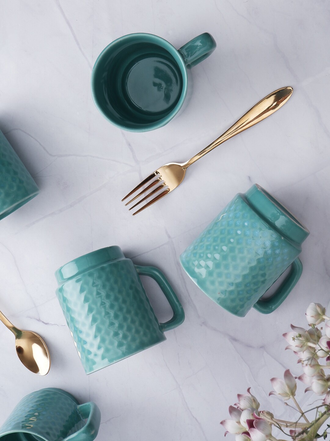 THE WHITE INK DECOR Blue Set of 2 Dishwasher & Microwave safe Ceramic Mugs 250ml each
THE WHITE INK DECOR Blue Set of 2 Dishwasher & Microwave safe Ceramic Mugs 250ml each