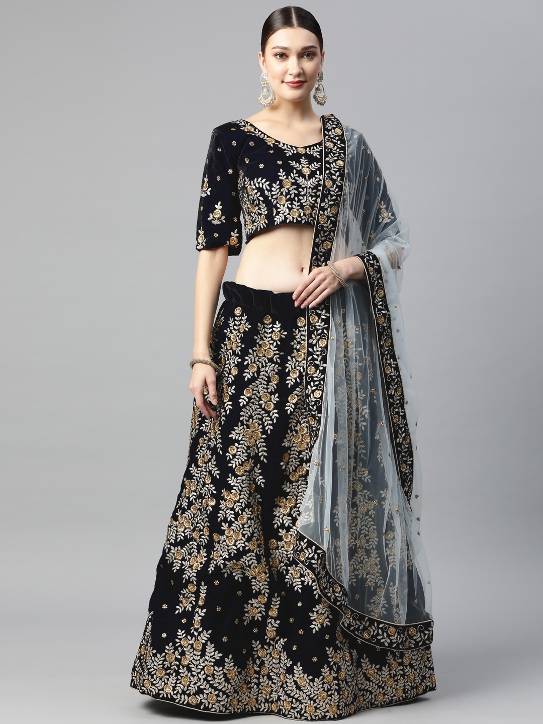 Divine International Trading Co Navy Blue Embroidered Beads & Stones Lehenga Choli Set
Divine International Trading Co Navy Blue Embroidered Beads & Stones Lehenga Choli Set