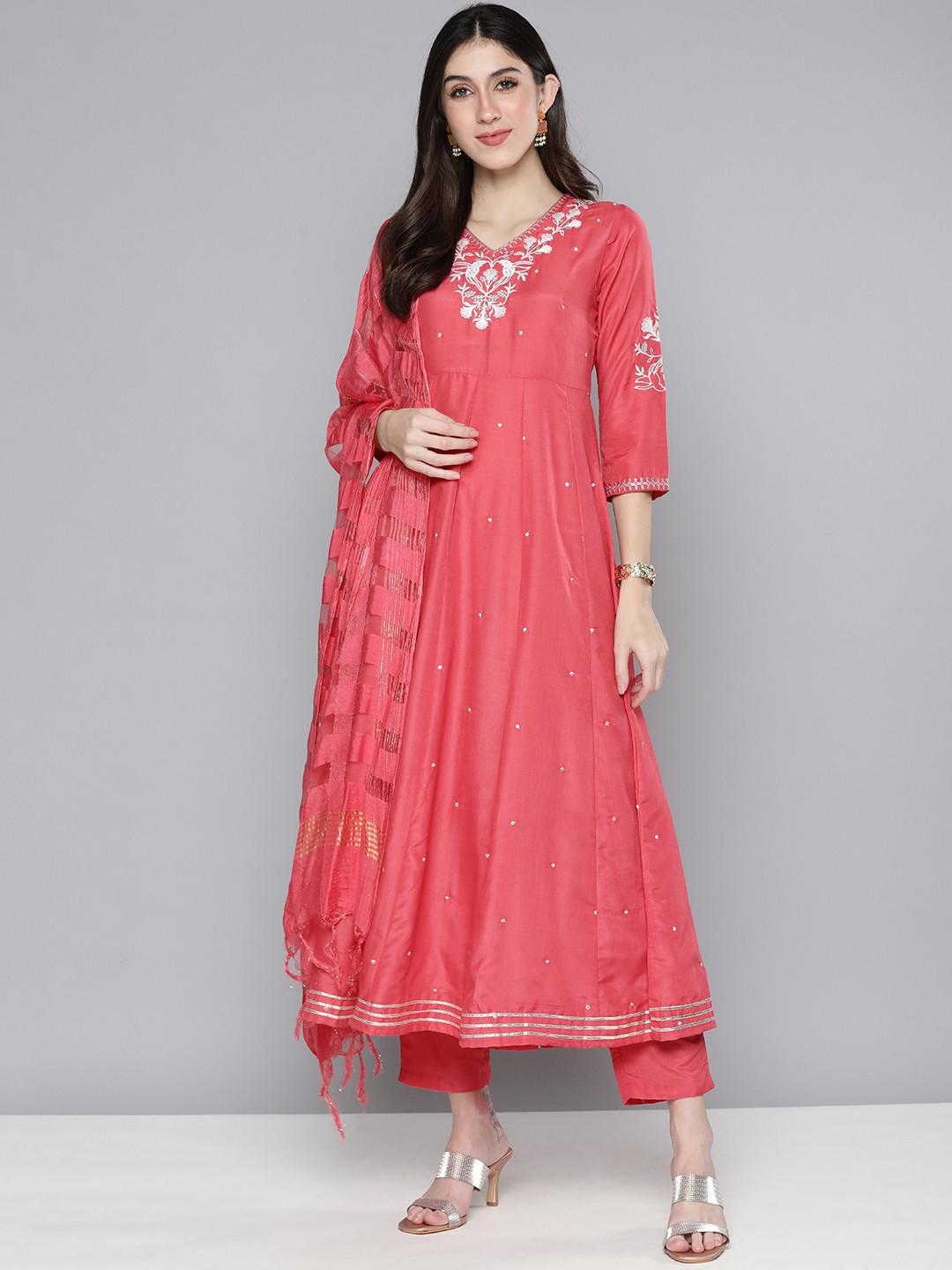 HERE&NOW Women Ethnic Motifs Embroidered Kurta with Trousers & Dupatta, Pink 
HERE&NOW Women Ethnic Motifs Embroidered Kurta with Trousers & Dupatta, Pink