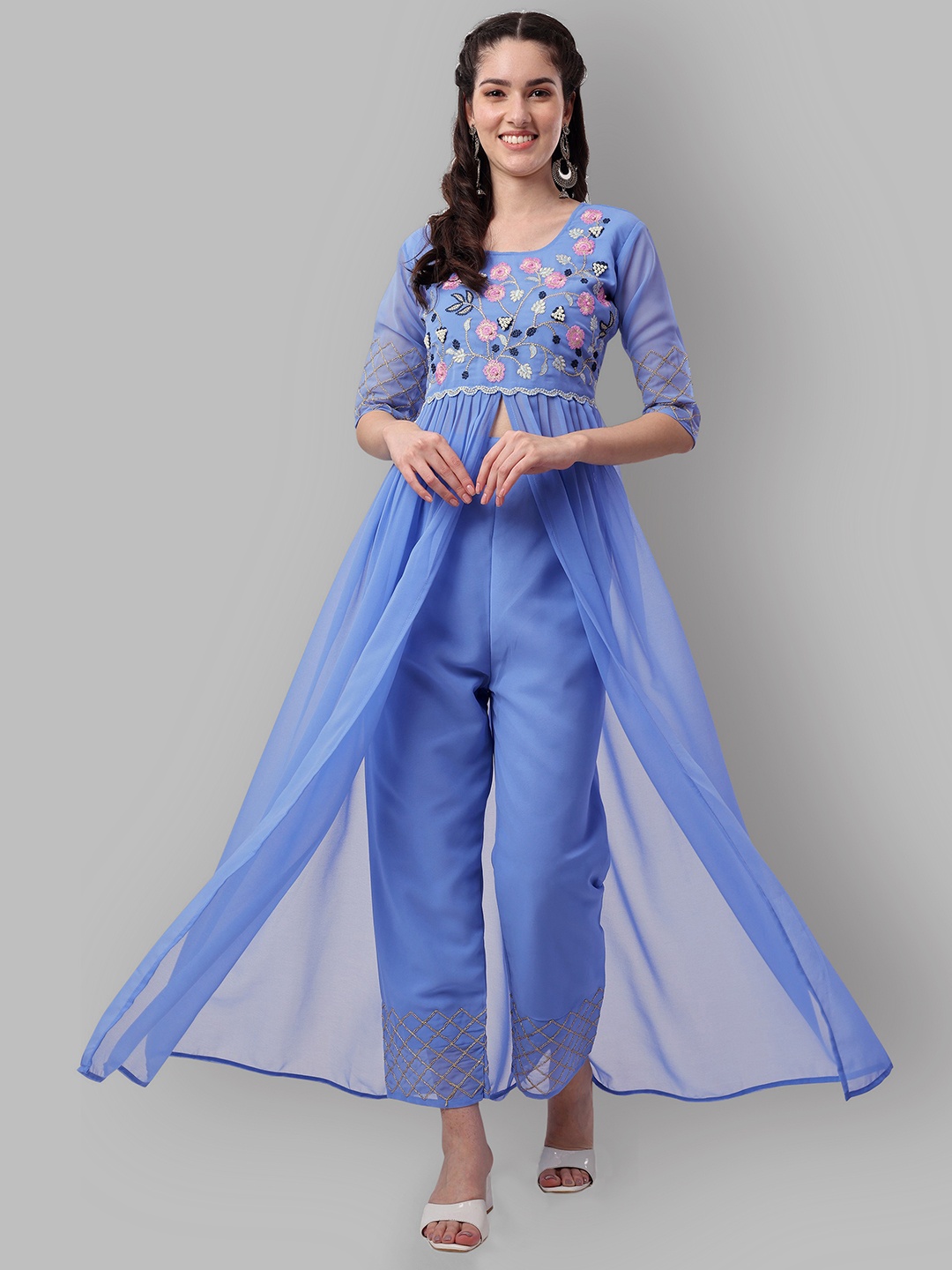 ASPORA Women Blue Floral Embroidered Pleated Thread Work Kurta with Palazzos & Dupatta
ASPORA Women Blue Floral Embroidered Pleated Thread Work Kurta with Palazzos & Dupatta