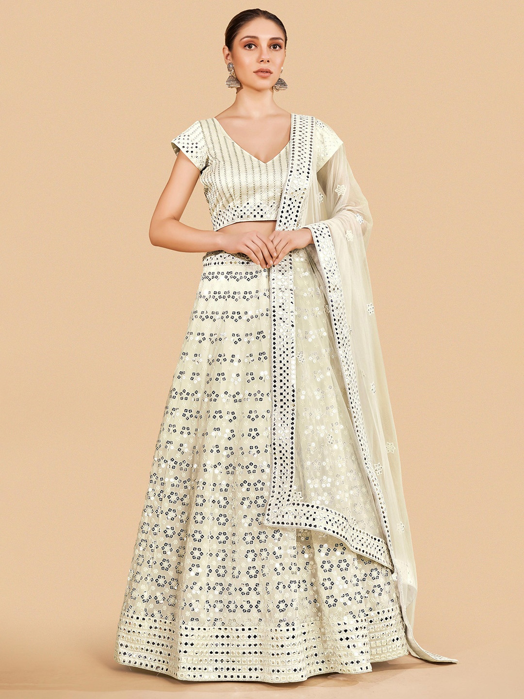 Fusionic White & Silver-Toned Embroidered Sequinned Semi-Stitched Lehenga & Unstitched Blouse With Dupatta
Fusionic White & Silver-Toned Embroidered Sequinned Semi-Stitched Lehenga & Unstitched Blouse With Dupatta
