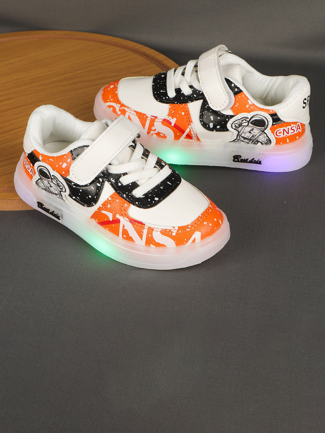 FEETWELL SHOES Kids Orange & White Printed PU Sneakers 
FEETWELL SHOES Kids Orange & White Printed PU Sneakers