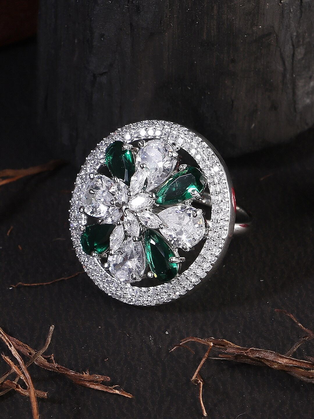 Adwitiya Collection Women White & Green Rhodium-Plated Stone-Studded Finger Ring
Adwitiya Collection Women White & Green Rhodium-Plated Stone-Studded Finger Ring