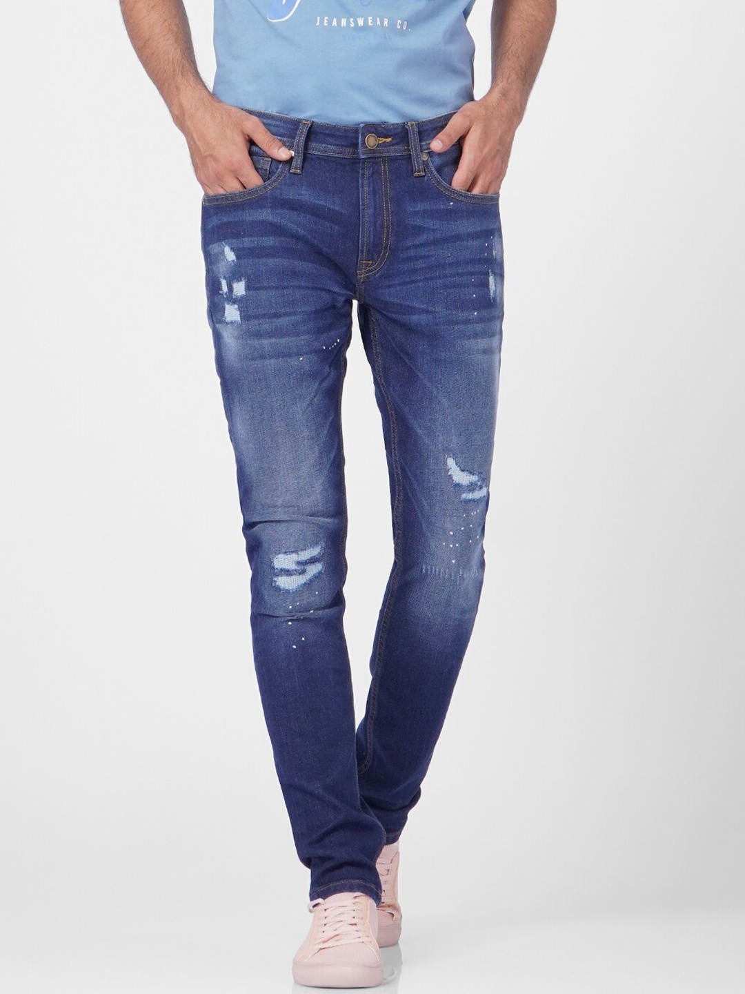 Jack & Jones Men Blue Slim Fit Mildly Distressed Cotton Light Fade Stretchable Jeans
Jack & Jones Men Blue Slim Fit Mildly Distressed Cotton Light Fade Stretchable Jeans