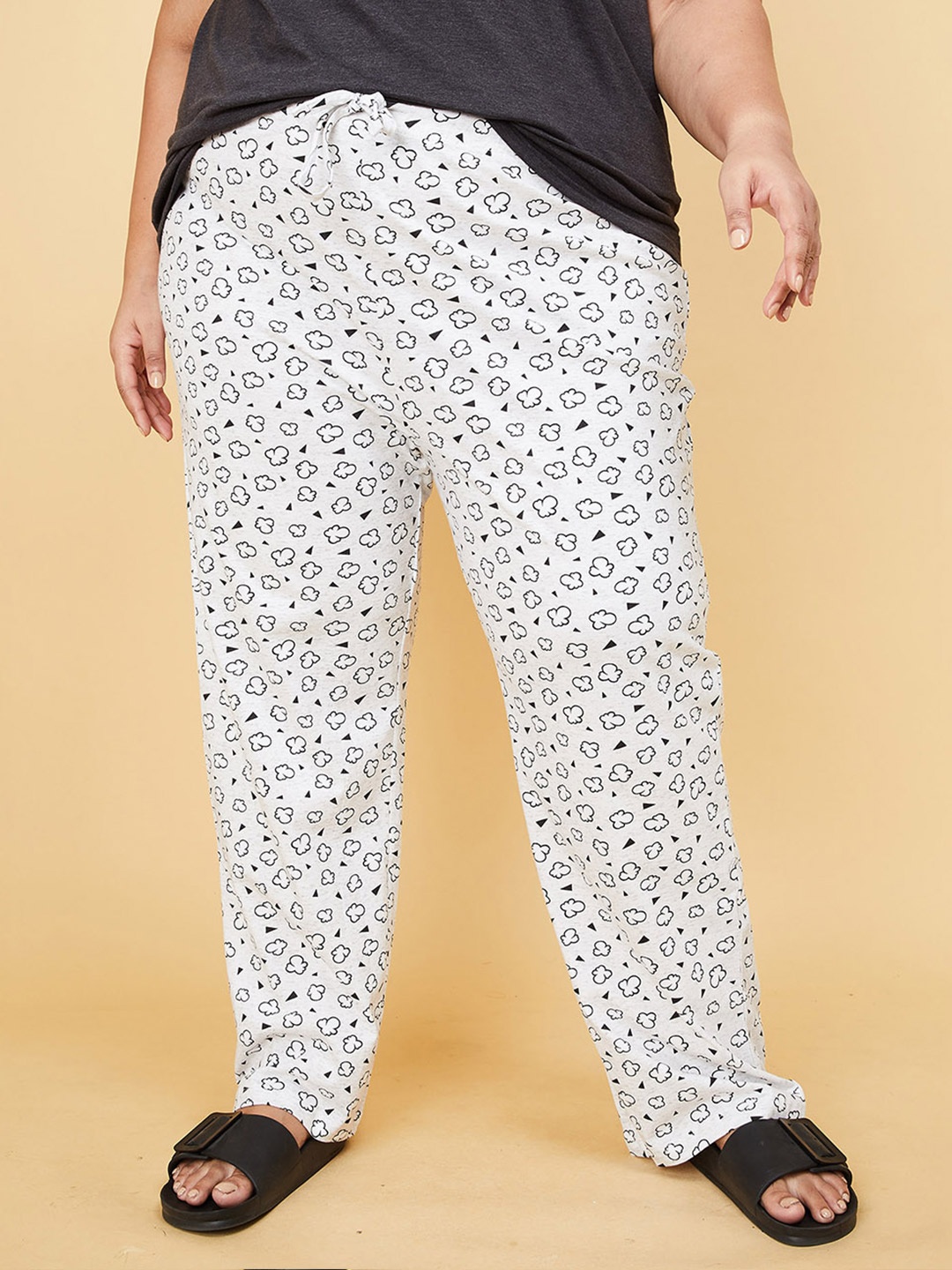 max Women Plus Size Grey & Black Printed Cotton Lounge Pants