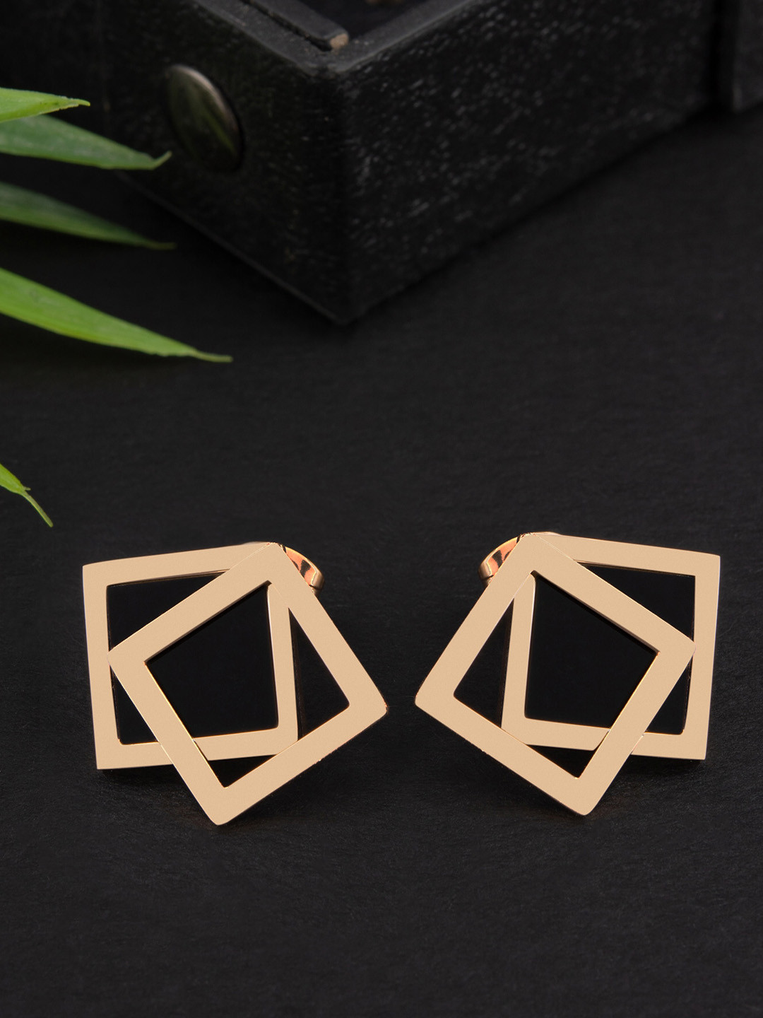 E2O Black Beads & Gold-Plated Square Studs Earrings
E2O Black Beads & Gold-Plated Square Studs Earrings