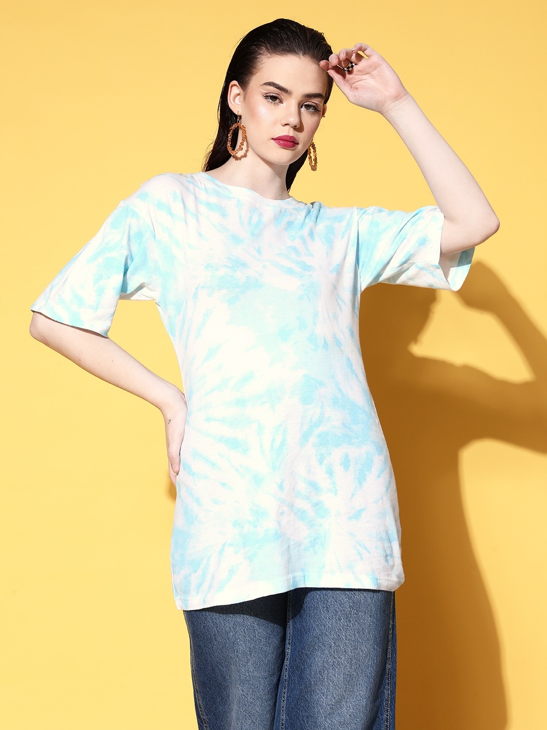 Berrylush Women White & Blue Tie and Dye Drop-Shoulder Sleeves Pure Cotton Oversized T-shirt
Berrylush Women White & Blue Tie and Dye Drop-Shoulder Sleeves Pure Cotton Oversized T-shirt