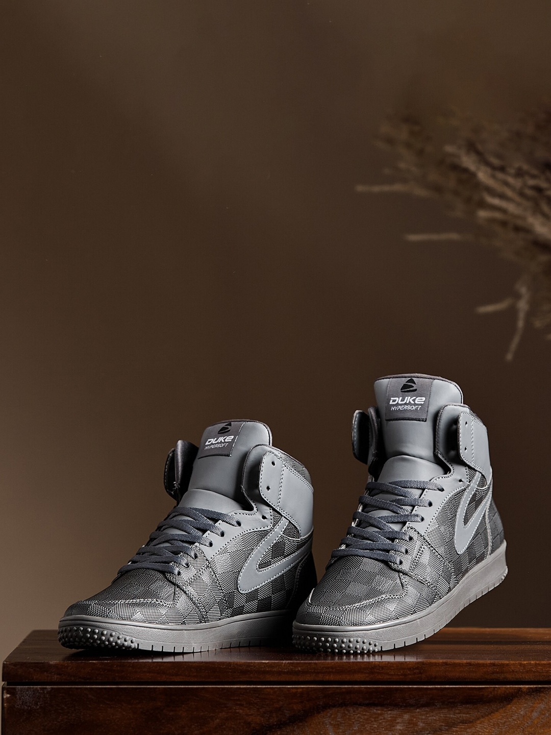 Duke Men Grey Printed Sneakers