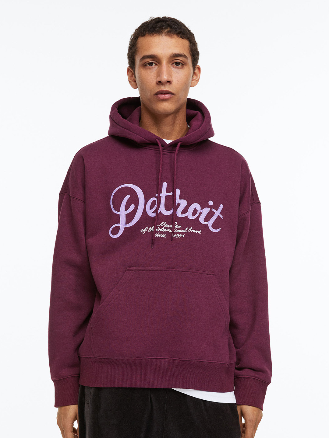 H&M Men Purple Oversized Fit Hoodie
H&M Men Purple Oversized Fit Hoodie