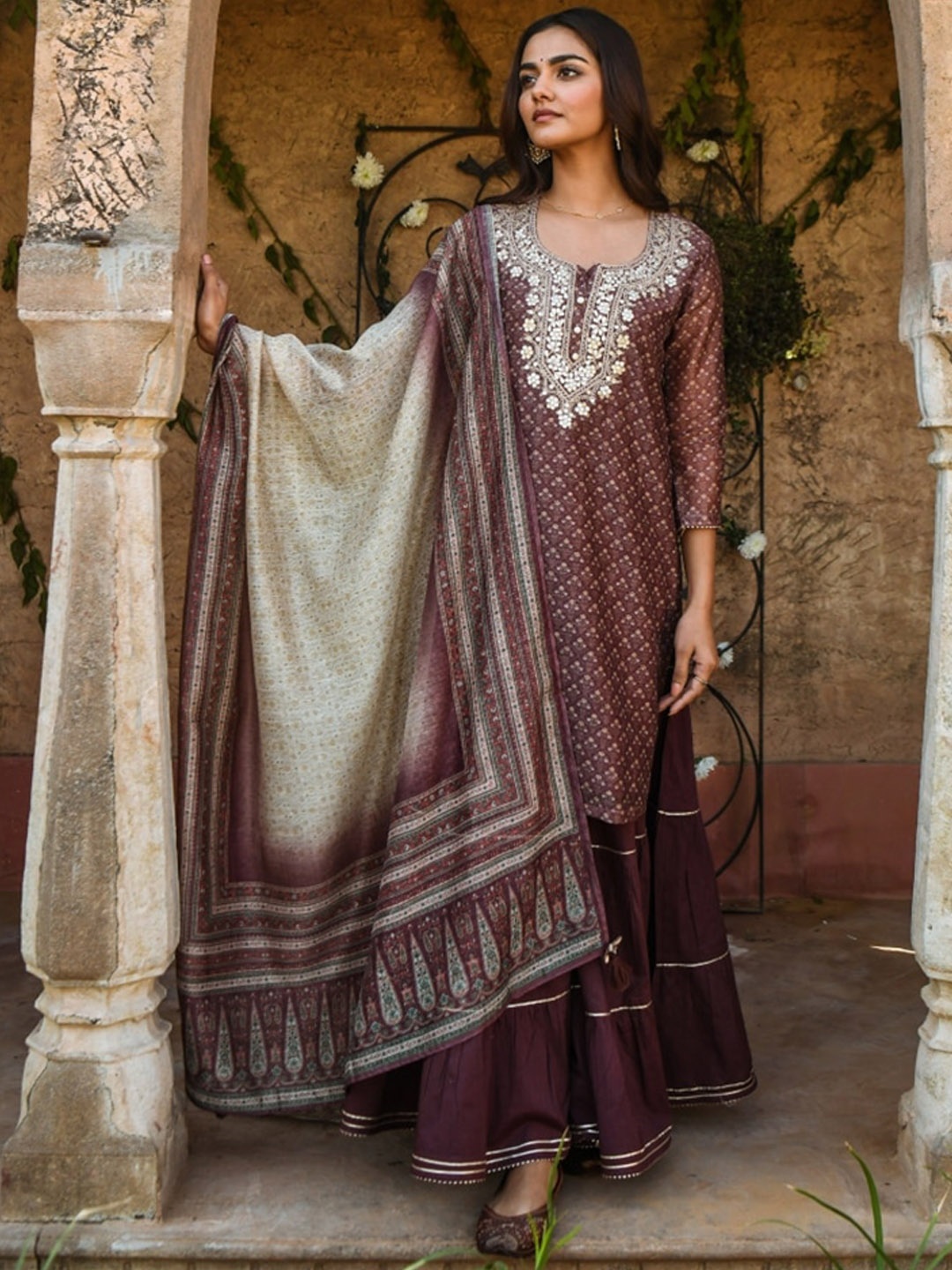 KARAJ JAIPUR Women Purple Floral Printed Gotta Patti Kurta with Sharara & With Dupatta
KARAJ JAIPUR Women Purple Floral Printed Gotta Patti Kurta with Sharara & With Dupatta