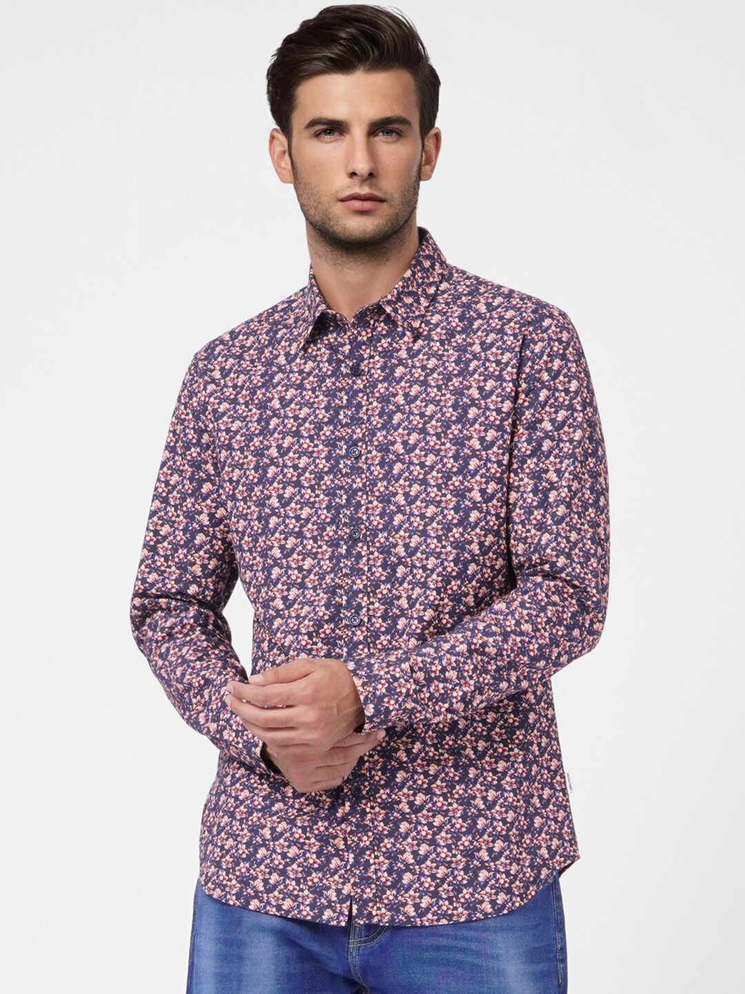 Jack & Jones Men Purple Cotton Slim Fit Floral Printed Casual Shirt 
Jack & Jones Men Purple Cotton Slim Fit Floral Printed Casual Shirt