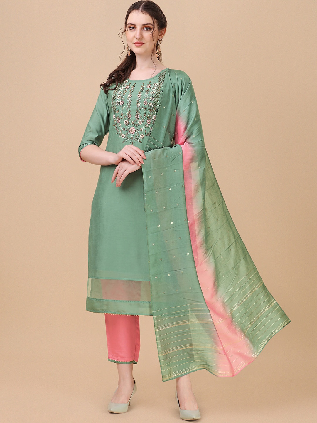 Berrylicious Women Olive Green Embroidered Chanderi Cotton Kurta with Trousers & Dupatta
Berrylicious Women Olive Green Embroidered Chanderi Cotton Kurta with Trousers & Dupatta