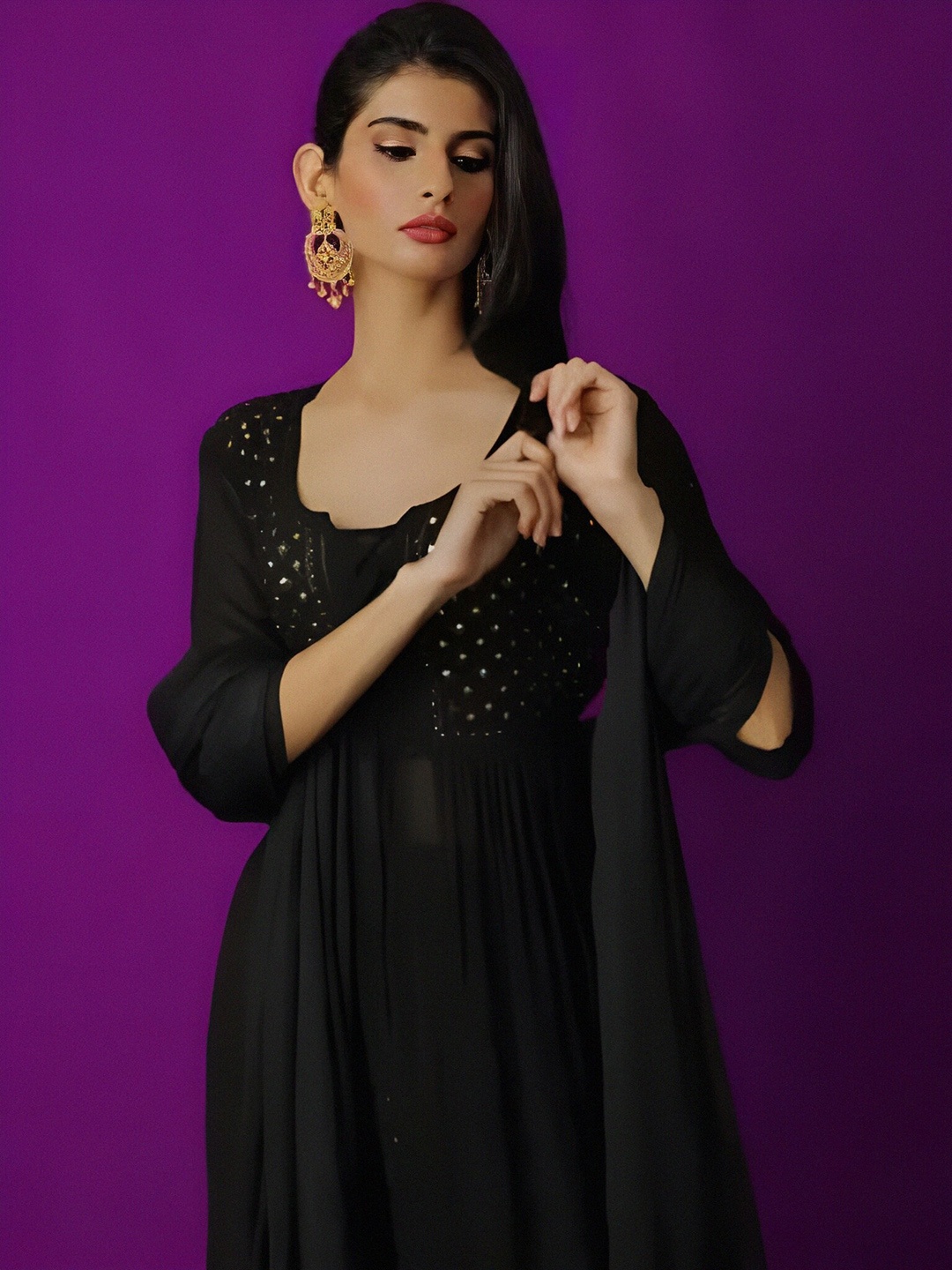 LABEL AISHWARYRIKA Women Black Embroidered Mirror Work Kurta with Trousers & Dupatta
LABEL AISHWARYRIKA Women Black Embroidered Mirror Work Kurta with Trousers & Dupatta