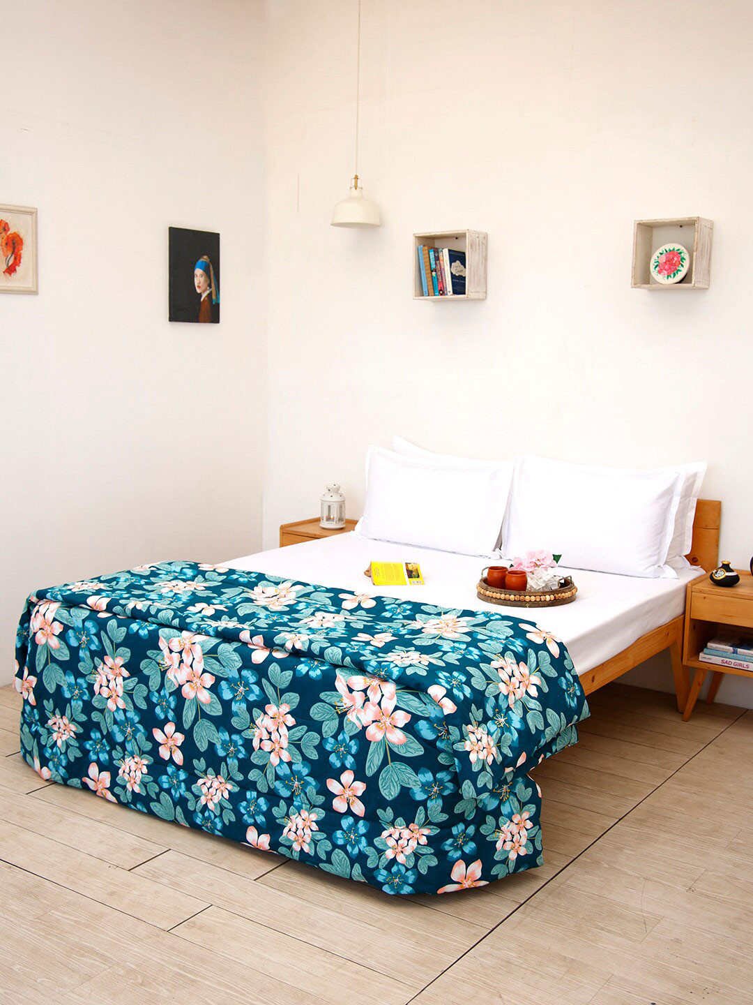 Ariana Blue & Pink Floral Microfiber AC Room 120 GSM Double Bed Reversible Comforter 
Ariana Blue & Pink Floral Microfiber AC Room 120 GSM Double Bed Reversible Comforter