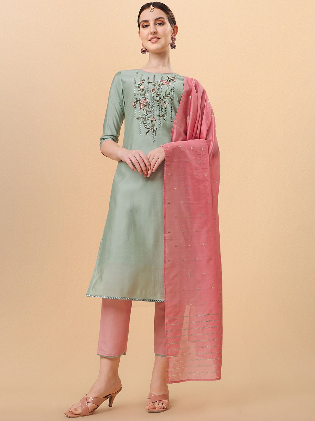 Berrylicious Women Sea Green Floral Embroidered Chanderi Cotton Kurta with Trousers & With Dupatta
Berrylicious Women Sea Green Floral Embroidered Chanderi Cotton Kurta with Trousers & With Dupatta
