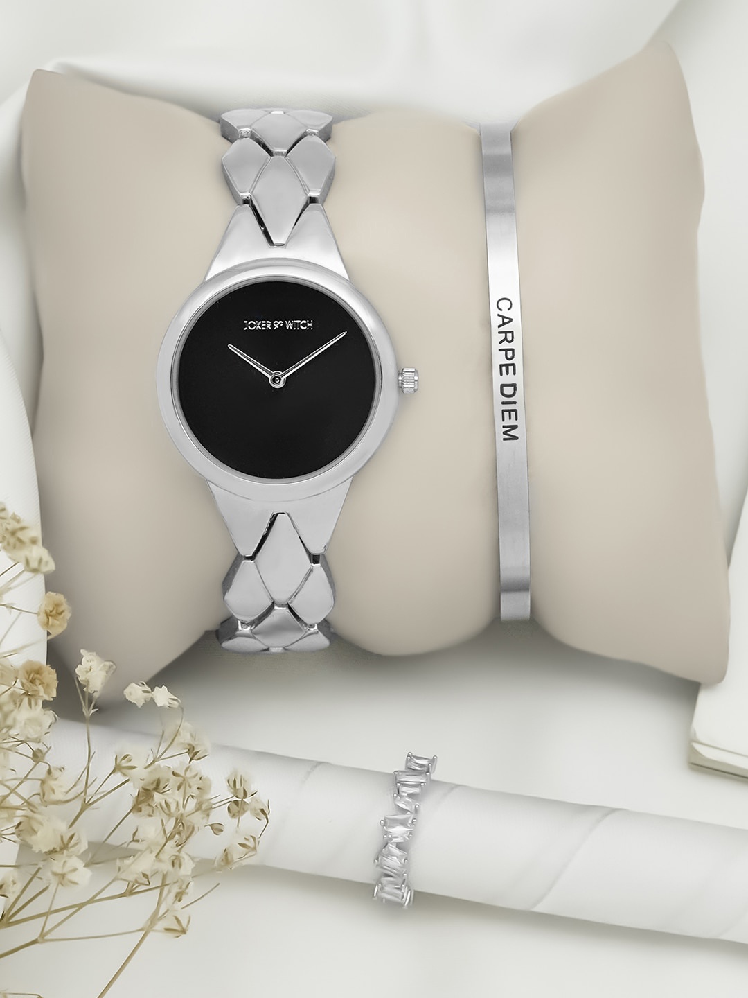 JOKER & WITCH Women Stainless Steel Bracelet Style Straps Analogue Watch Gift Set JWLT702, Silver
JOKER & WITCH Women Stainless Steel Bracelet Style Straps Analogue Watch Gift Set JWLT702, Silver
