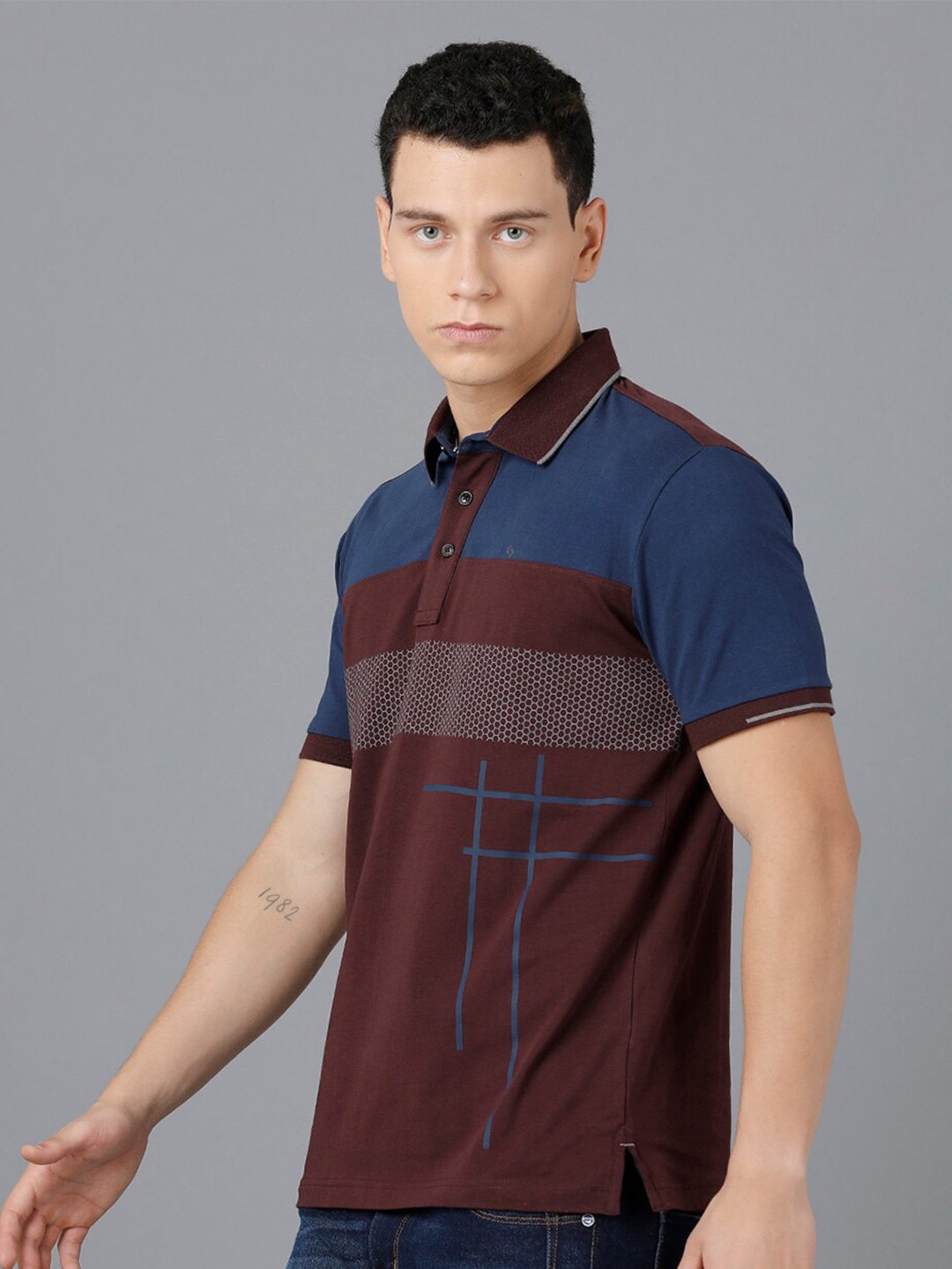 Classic Polo Men Multicoloured & Brown Printed Polo Collar Slim Fit Cotton T-shirt, Multi
Classic Polo Men Multicoloured & Brown Printed Polo Collar Slim Fit Cotton T-shirt, Multi