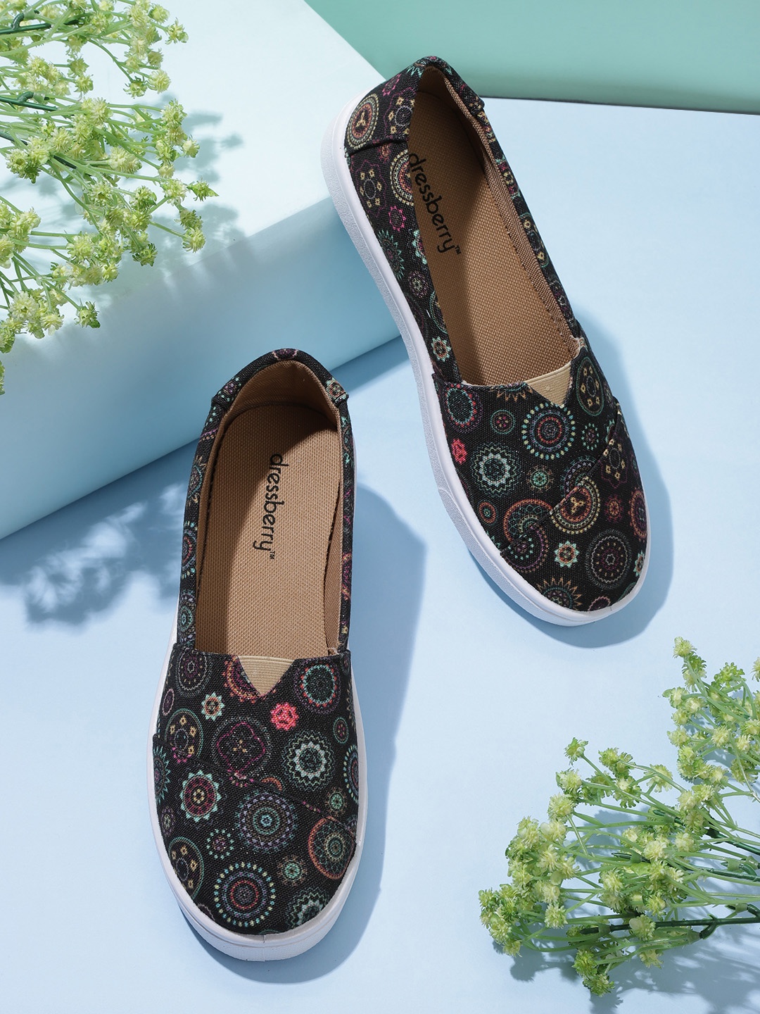 DressBerry Women Printed Loafers, Black