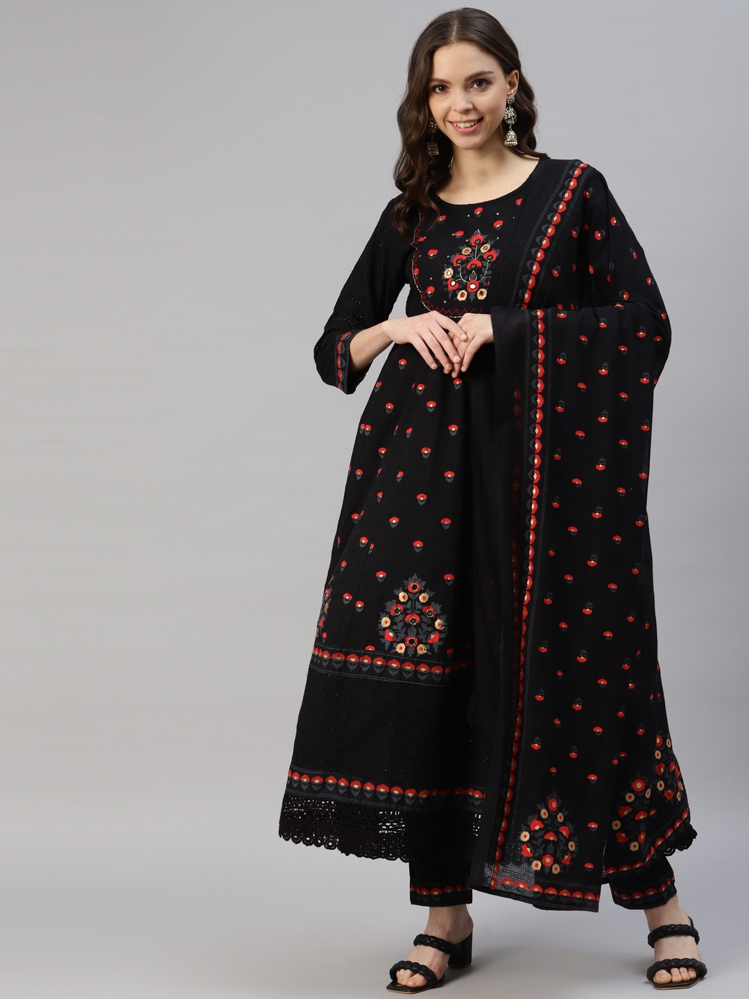 DIVYANK Women Ethnic Motifs Printed Pure Cotton Kurta with Trousers & Dupatta, Black
DIVYANK Women Ethnic Motifs Printed Pure Cotton Kurta with Trousers & Dupatta, Black