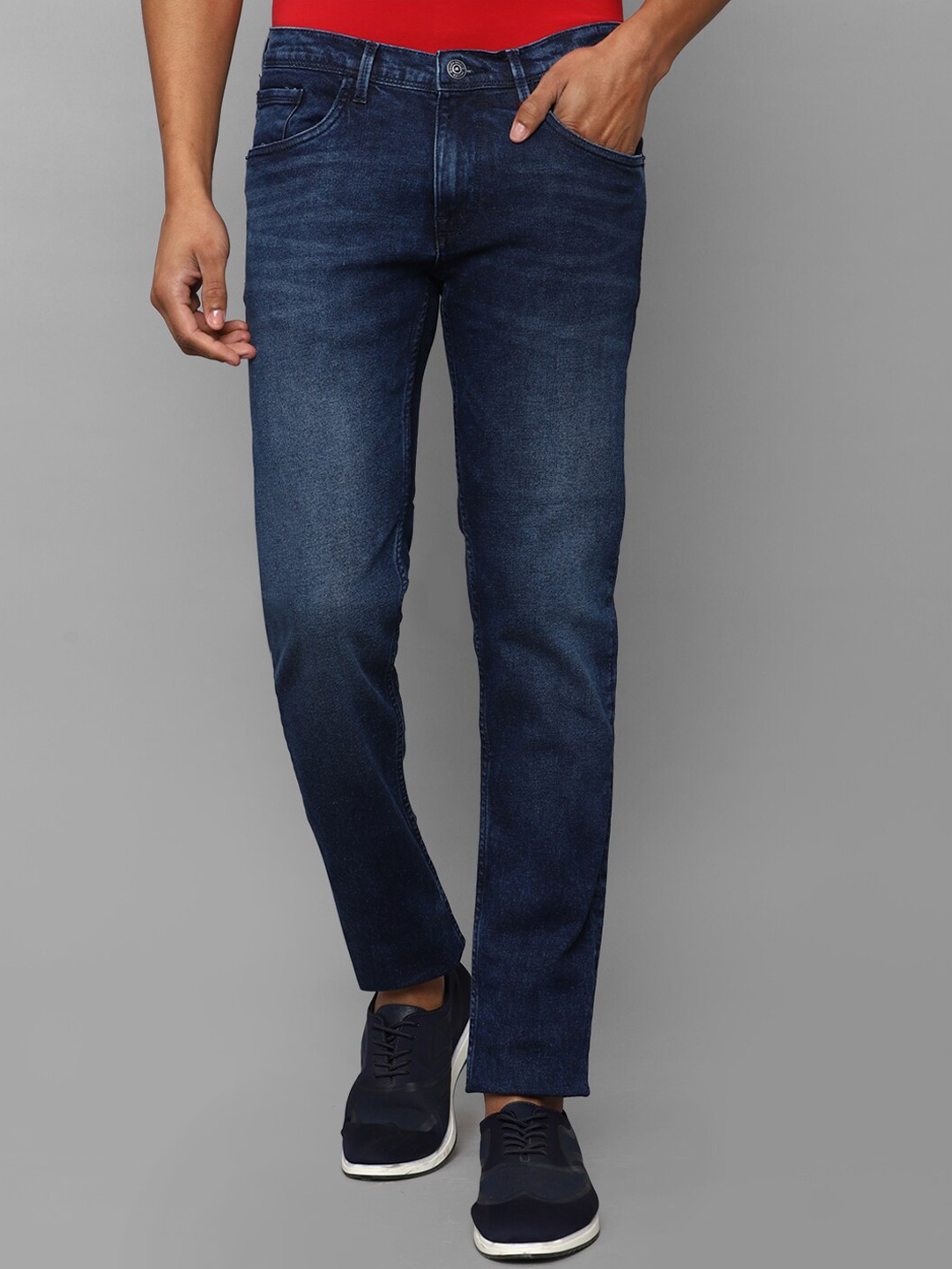 Allen Solly Sport Men Regular Fit Light Fade Casual Non Stretchable Cropped Cotton Jeans, Navy blue
Allen Solly Sport Men Regular Fit Light Fade Casual Non Stretchable Cropped Cotton Jeans, Navy blue