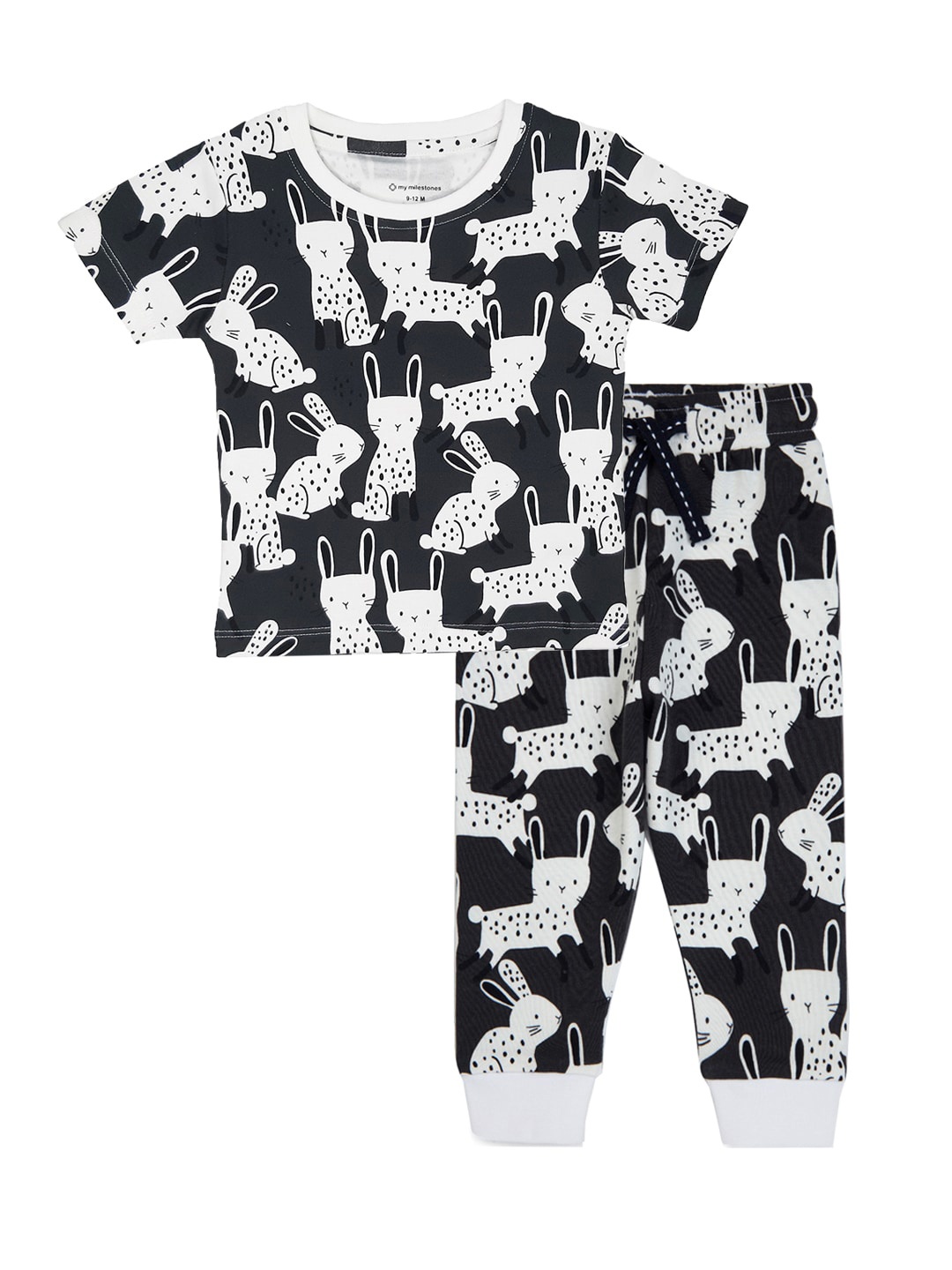 My Milestones Girls Black & White Printed Pure Cotton Round Neck T-shirt with Trousers
My Milestones Girls Black & White Printed Pure Cotton Round Neck T-shirt with Trousers