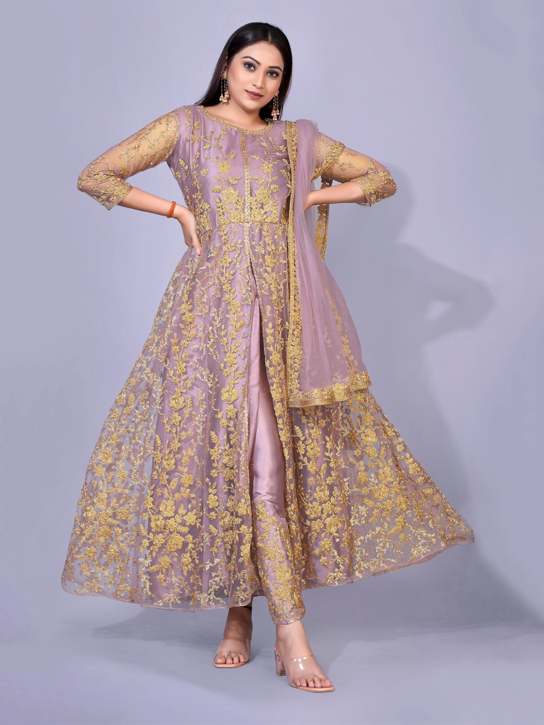 kasee Women Lavender Ethnic Motifs Embroidered Empire Thread Work Kurta with Trousers & With Dupatta
kasee Women Lavender Ethnic Motifs Embroidered Empire Thread Work Kurta with Trousers & With Dupatta