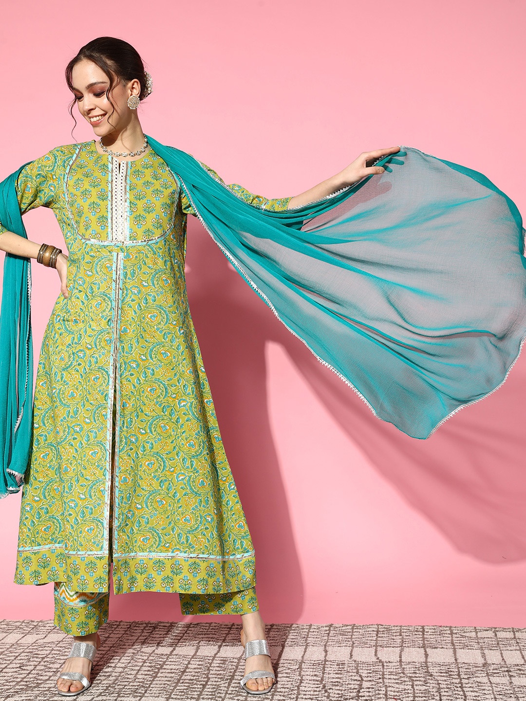 Varanga Women Green Floral Printed Mirror Work Pure Cotton Kurta with Palazzos & With Dupatta
Varanga Women Green Floral Printed Mirror Work Pure Cotton Kurta with Palazzos & With Dupatta