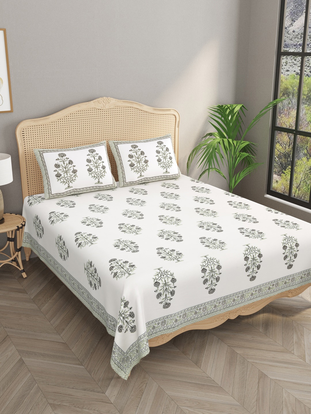 Gulaab Jaipur White & Blue Floral Egyptian Cotton King Bedsheet with 2 Pillow Covers
Gulaab Jaipur White & Blue Floral Egyptian Cotton King Bedsheet with 2 Pillow Covers