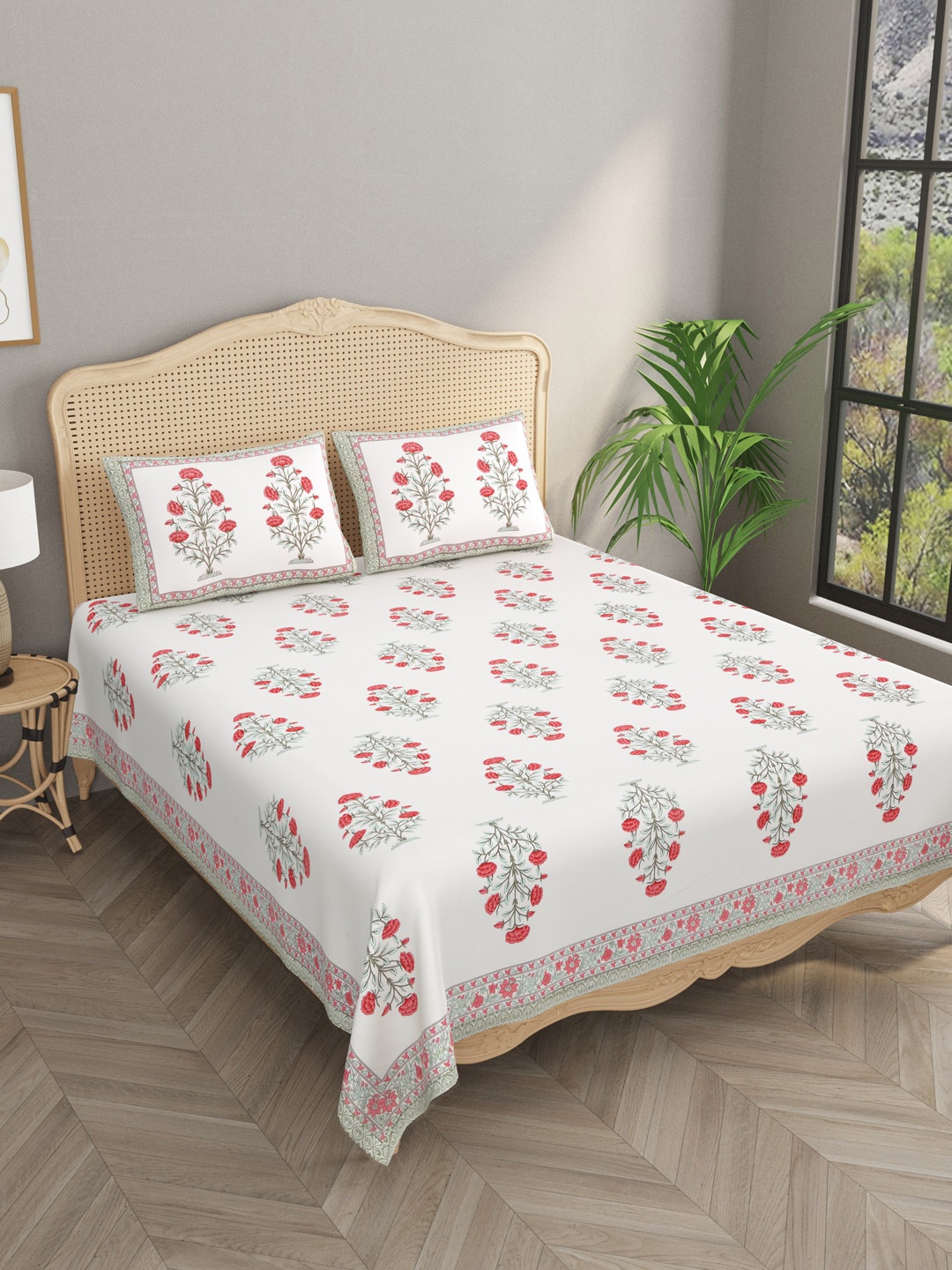 Gulaab Jaipur White & Pink Floral Egyptian Cotton King Bedsheet with 2 Pillow Covers
Gulaab Jaipur White & Pink Floral Egyptian Cotton King Bedsheet with 2 Pillow Covers