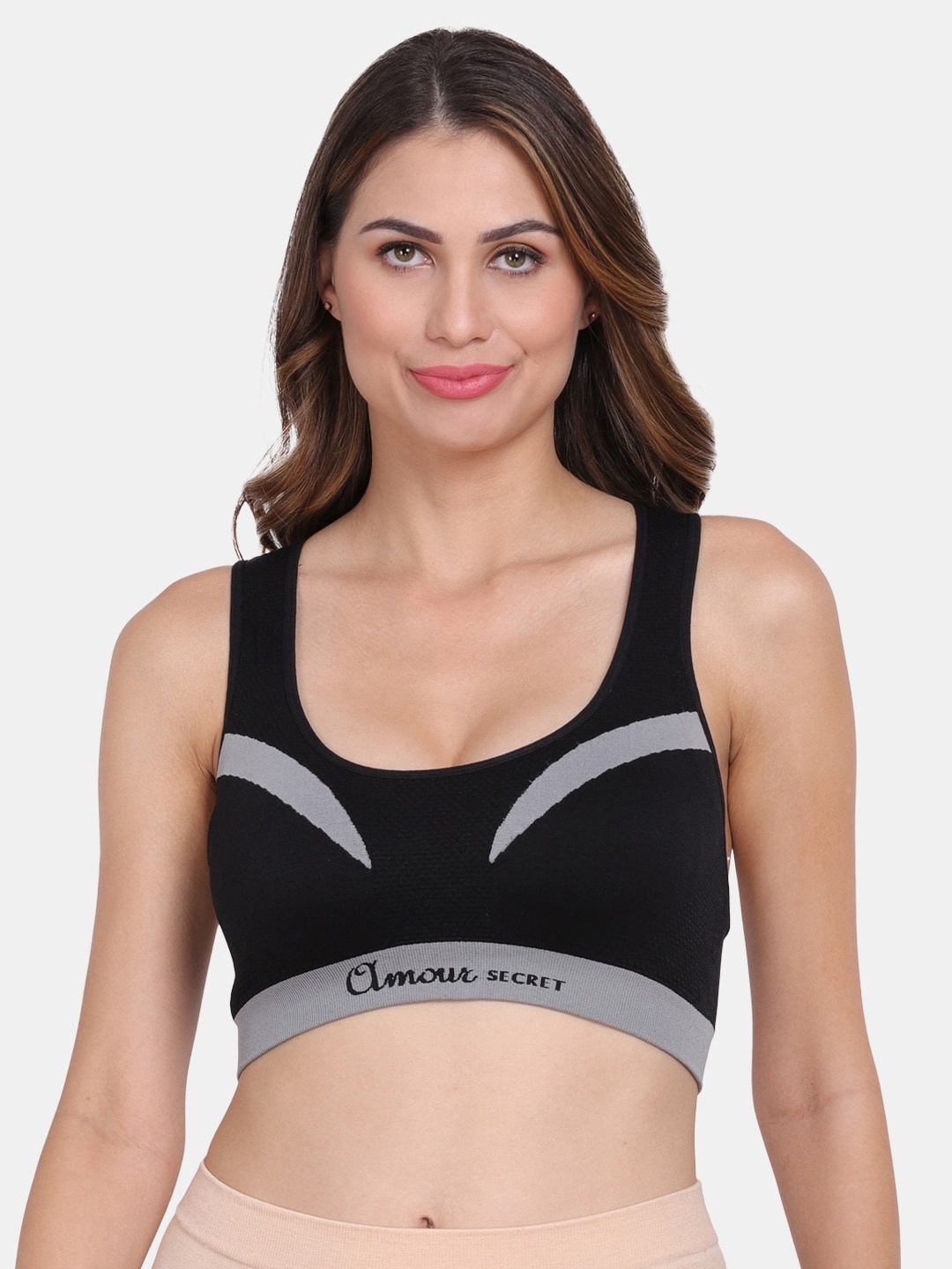 Amour Secret Black & Grey Colourblocked Removable Lightly Padded Racerback Sports Bra
Amour Secret Black & Grey Colourblocked Removable Lightly Padded Racerback Sports Bra