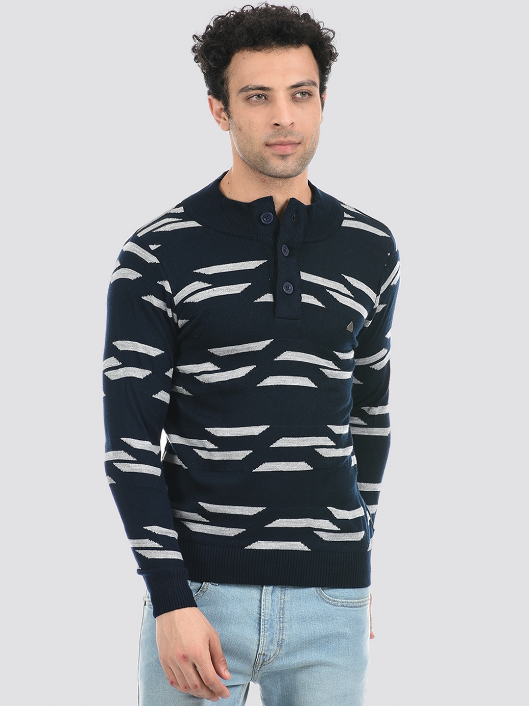 Cloak & Decker by Monte Carlo Men Navy Blue & White Printed Acrylic Pullover Sweater
Cloak & Decker by Monte Carlo Men Navy Blue & White Printed Acrylic Pullover Sweater