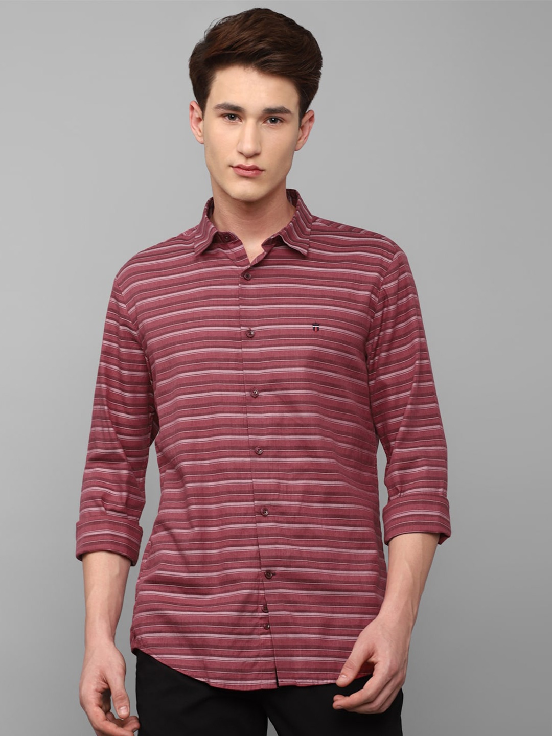 Louis Philippe Sport Men Slim Fit Horizontal Stripes Pure Cotton Casual Shirt, Pink
Louis Philippe Sport Men Slim Fit Horizontal Stripes Pure Cotton Casual Shirt, Pink