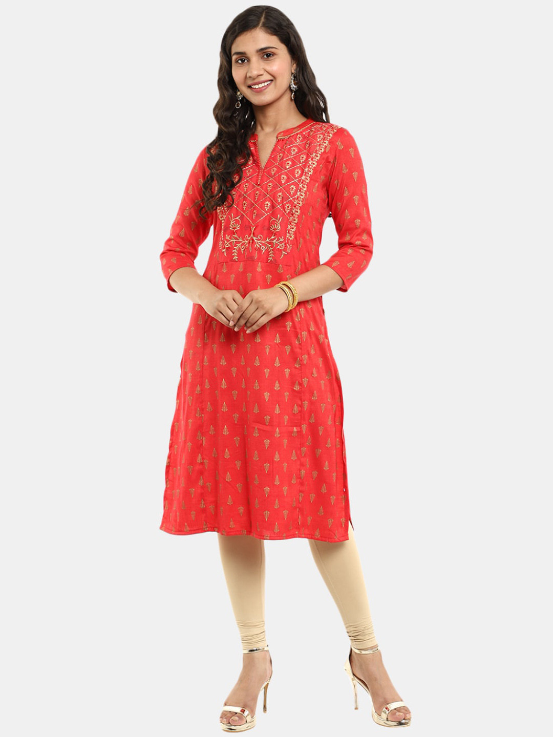 V-Mart Women Red Ethnic Motifs Yoke Design Thread Work Kurta 
V-Mart Women Red Ethnic Motifs Yoke Design Thread Work Kurta