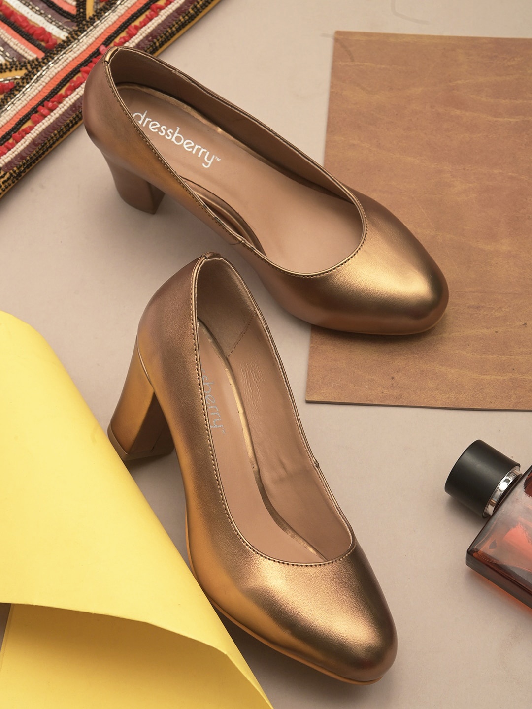 DressBerry Gold-Toned Block Pump Heels