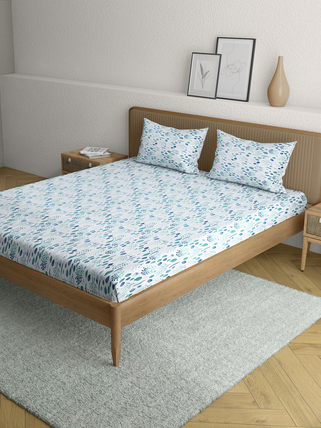 Anaqa by Pantaloons White & Blue Floral 144 TC Cotton King Bedsheet with 2 Pillow Covers
Anaqa by Pantaloons White & Blue Floral 144 TC Cotton King Bedsheet with 2 Pillow Covers