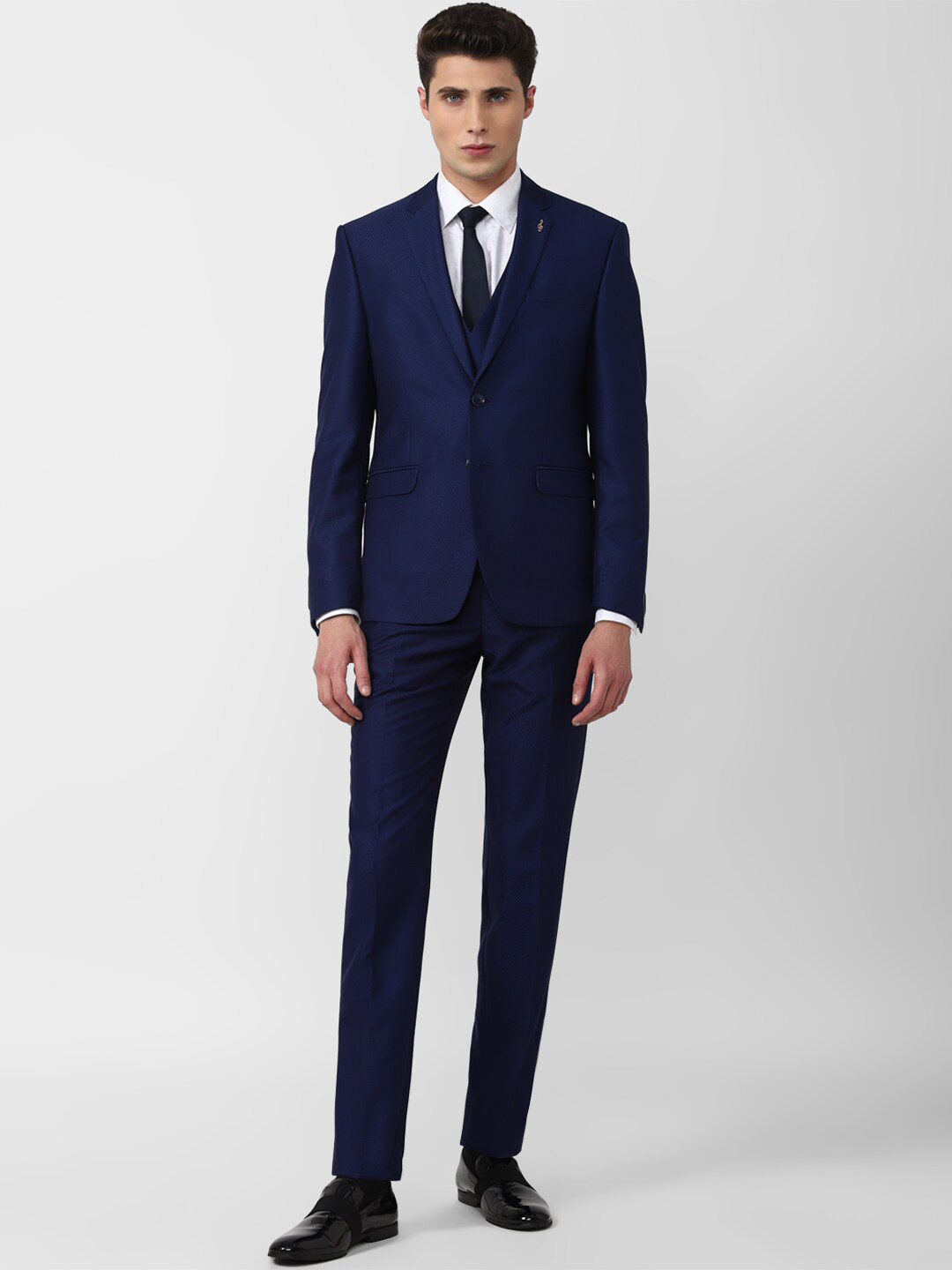 Van Heusen Men Blue Self-Design Single-Breasted Slim-Fit Three Piece Suit Formal Suits
Van Heusen Men Blue Self-Design Single-Breasted Slim-Fit Three Piece Suit Formal Suits