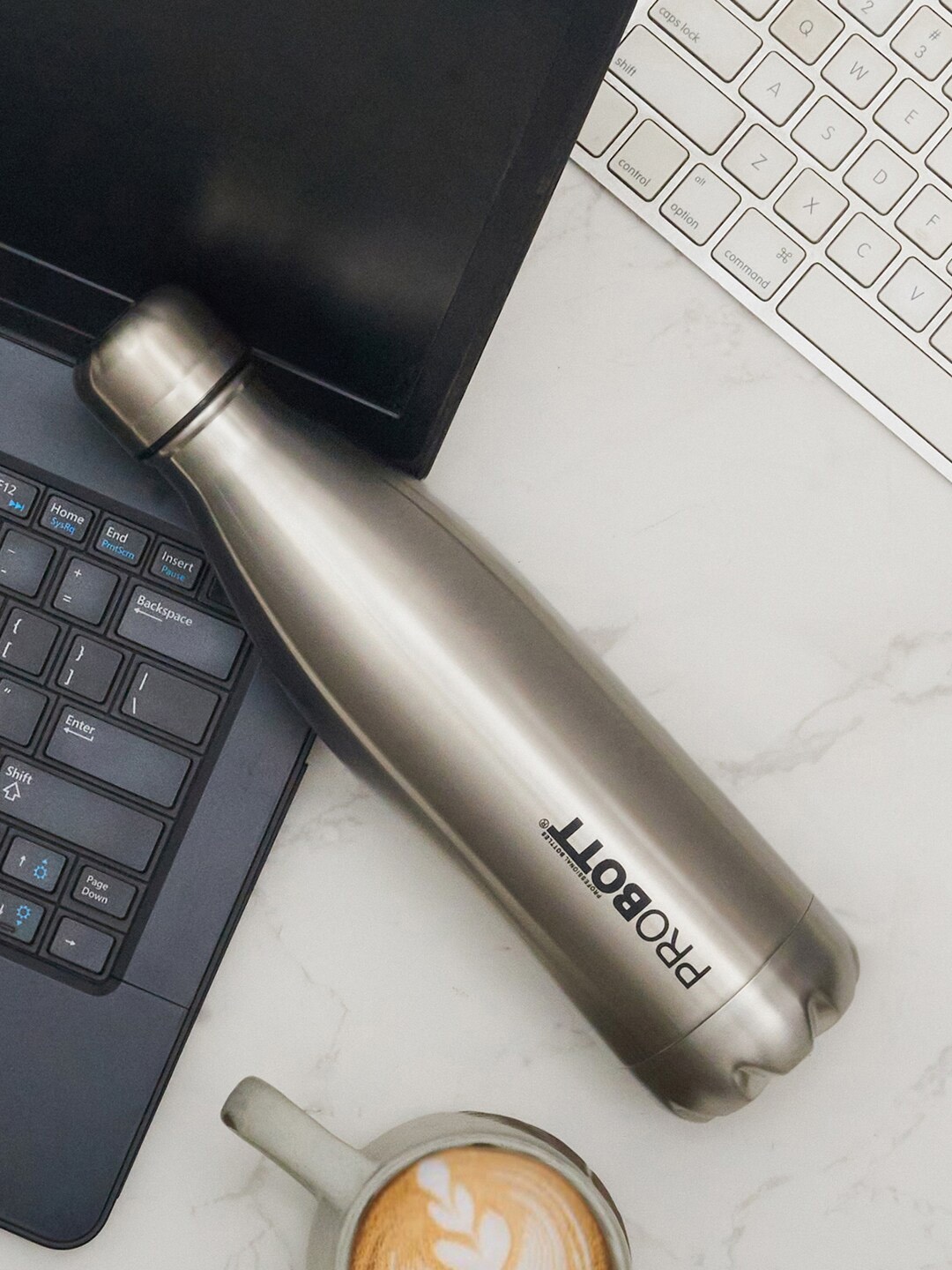 HomeTown probott Silver-Toned Double Vacuum Insulated Thermosteel Water Bottle 500 ml
HomeTown probott Silver-Toned Double Vacuum Insulated Thermosteel Water Bottle 500 ml