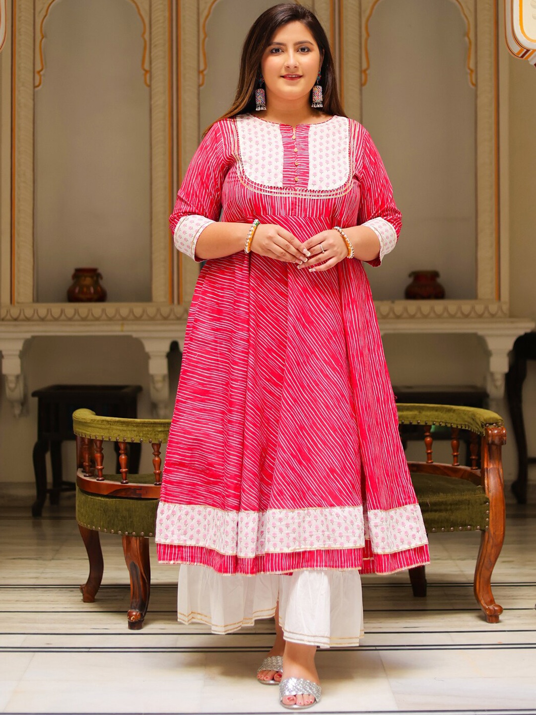 YASH GALLERY Plus Size Round Neck Geometric Printed Anarkali Pleated Cotton Kurta, Pink
YASH GALLERY Plus Size Round Neck Geometric Printed Anarkali Pleated Cotton Kurta, Pink
