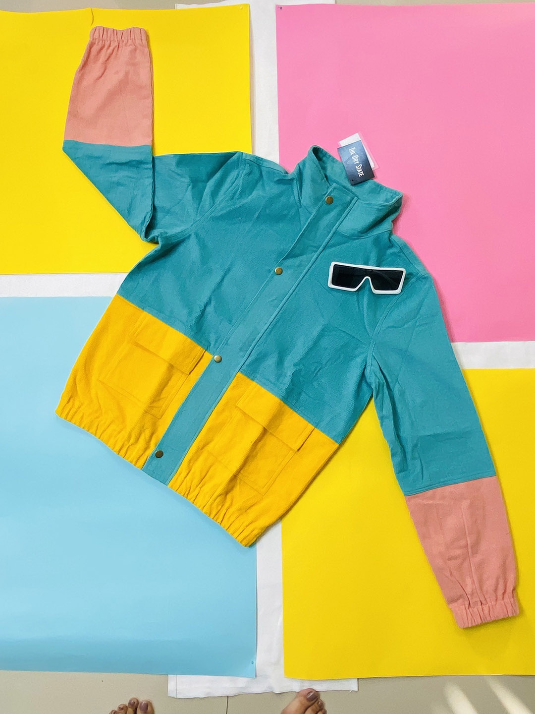 The Dry State Men Teal & Yellow Colourblocked Corduroy Lightweight Tailored Jacket
The Dry State Men Teal & Yellow Colourblocked Corduroy Lightweight Tailored Jacket