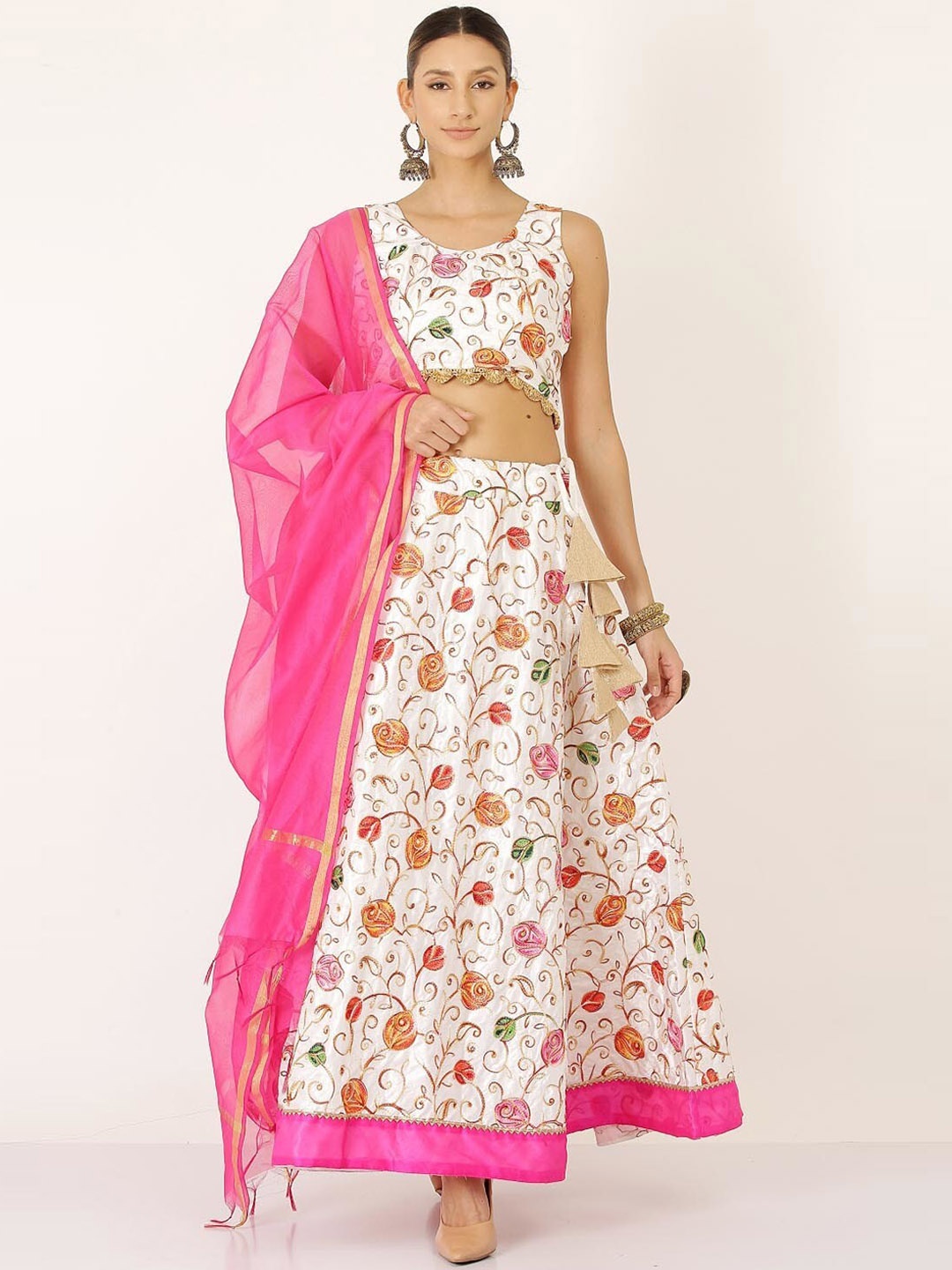 KAANCHIE NANGGIA White & Pink Embroidered Thread Work Ready to Wear Lehenga & Blouse With Dupatta
KAANCHIE NANGGIA White & Pink Embroidered Thread Work Ready to Wear Lehenga & Blouse With Dupatta