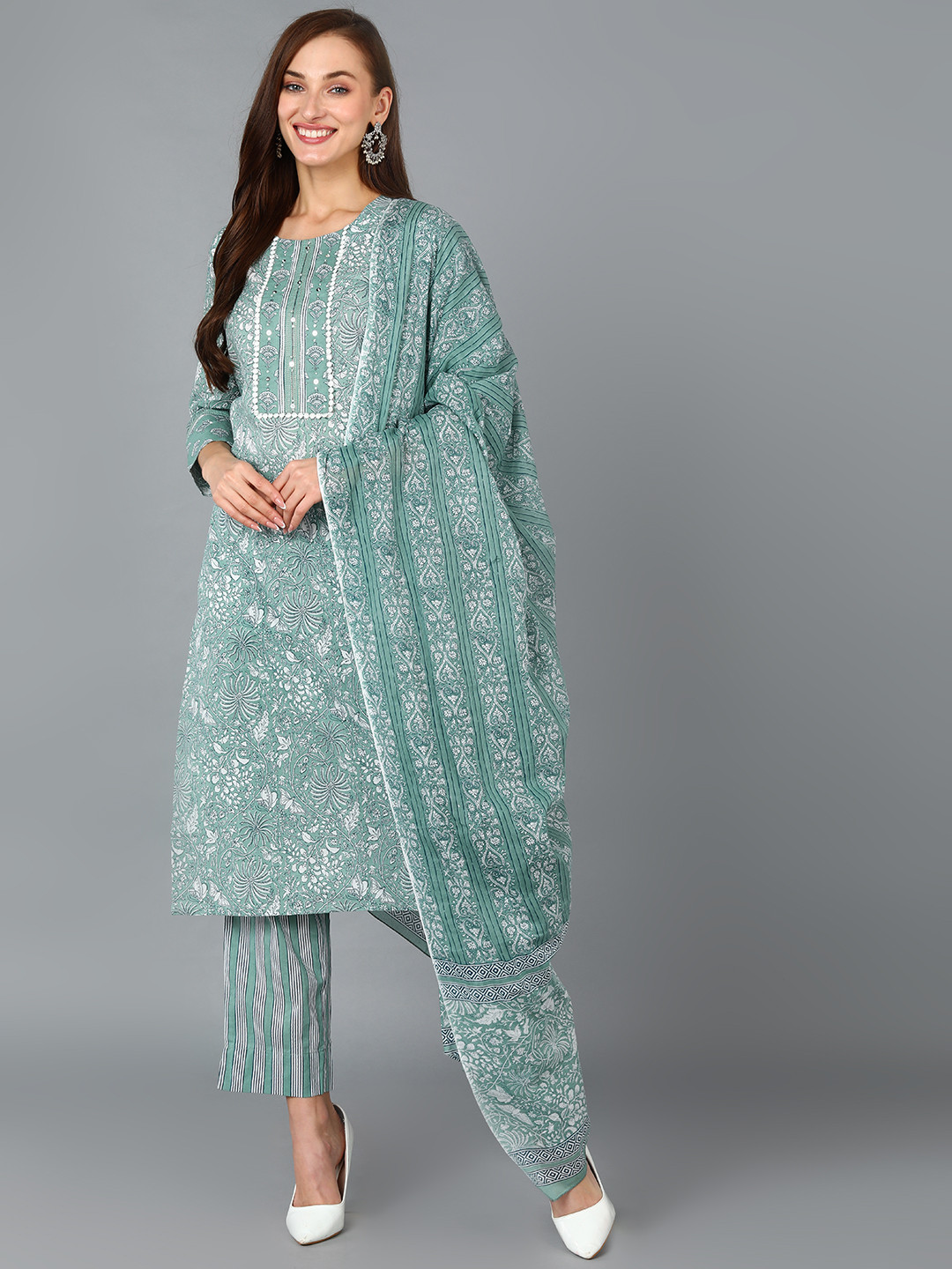 AHIKA Women Green Floral Printed Sequinned Pure Cotton Kurta with Trousers & Dupatta
AHIKA Women Green Floral Printed Sequinned Pure Cotton Kurta with Trousers & Dupatta