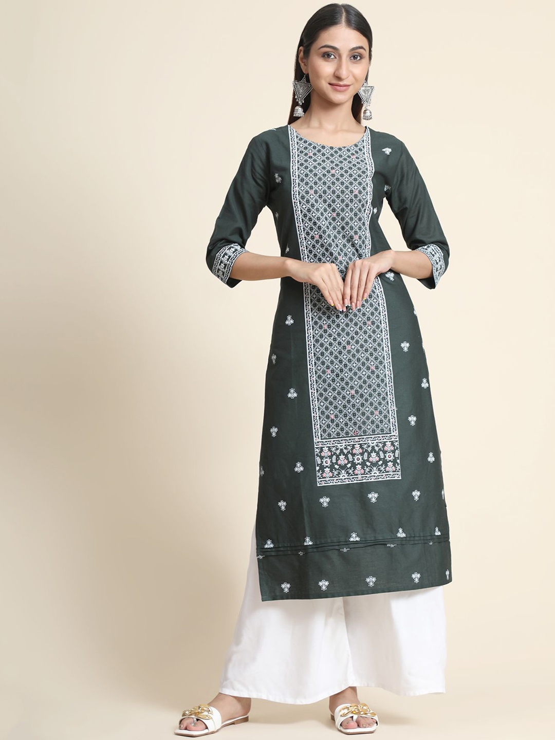 KALINI Ethnic Motifs Embroidered Thread Work Linen Kurta with Palazzos & With Dupatta, Green
KALINI Ethnic Motifs Embroidered Thread Work Linen Kurta with Palazzos & With Dupatta, Green